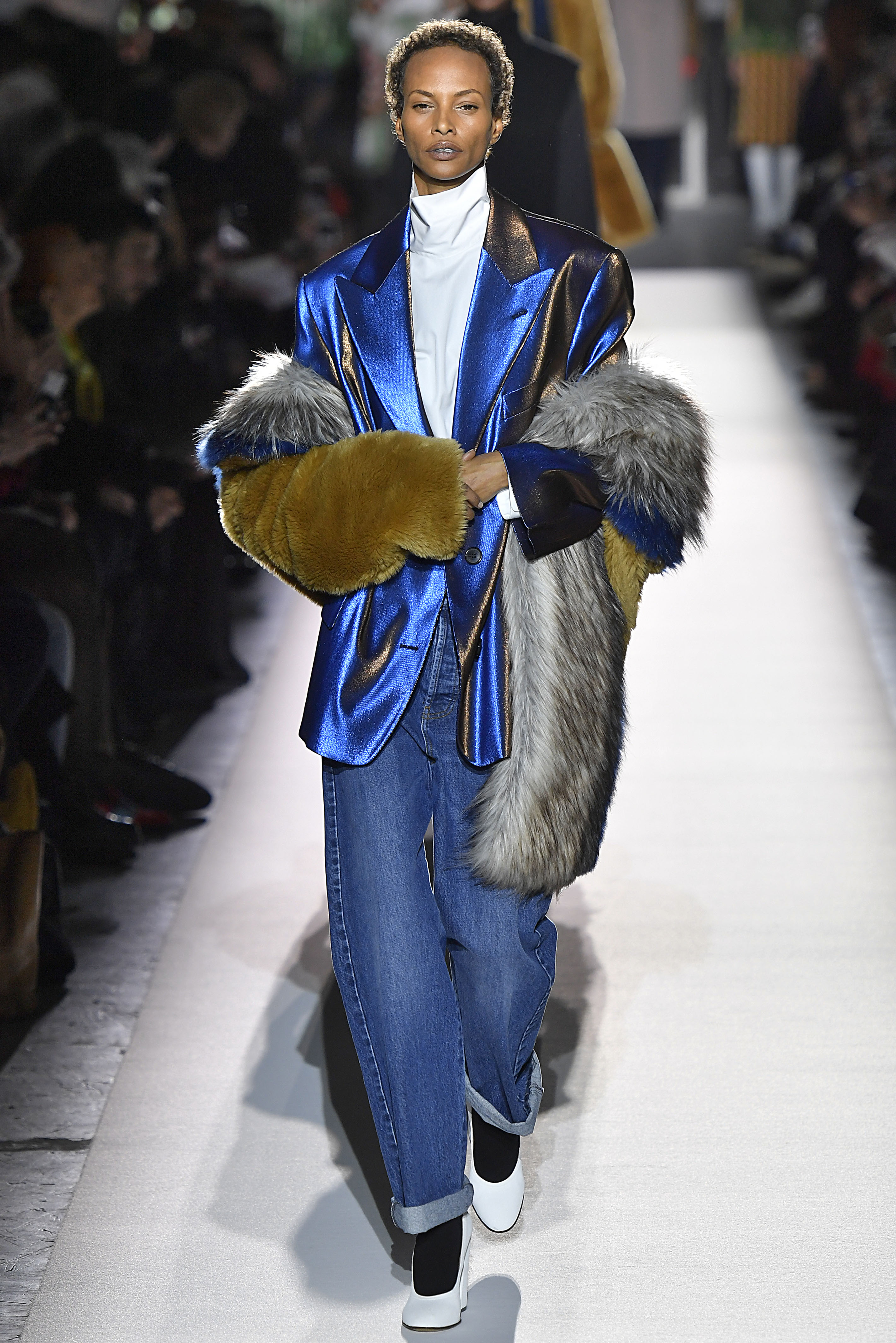 FUN FUR