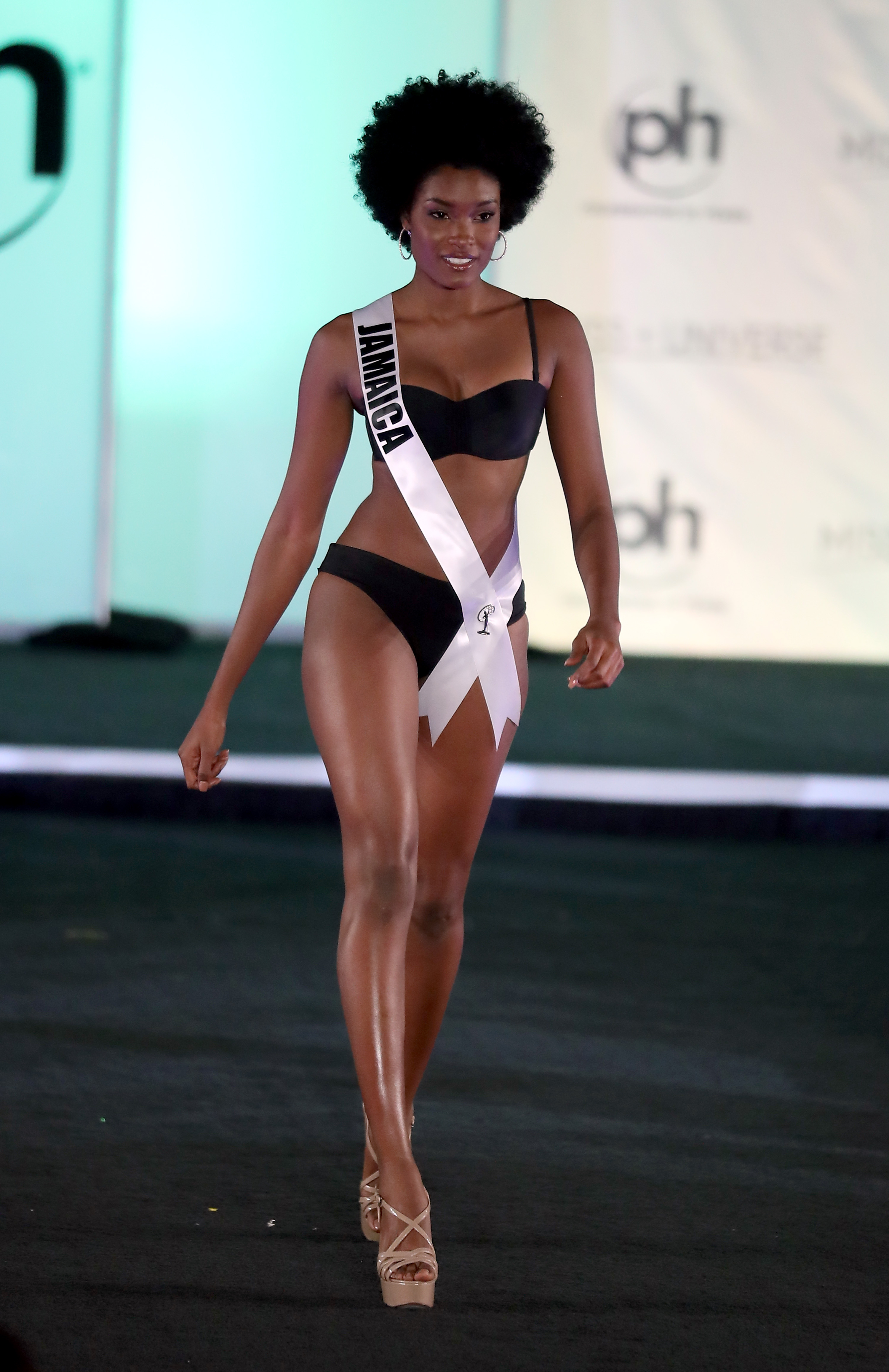 DAVINA BENNETT - MISS UNIVERSE 2017 JAMAICA