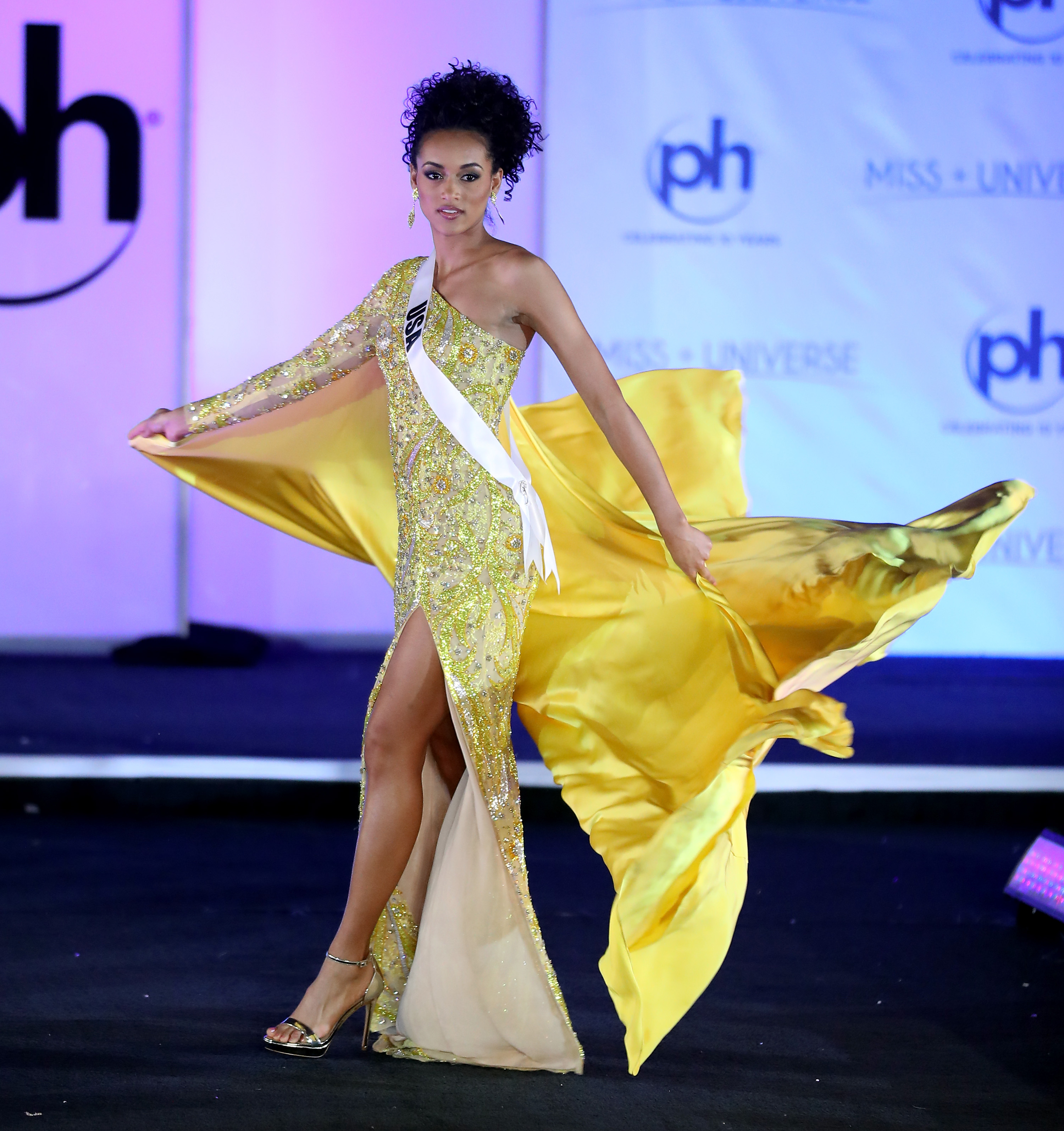 KARA MCCULLOUGH - MISS UNIVERSE 2017 USA