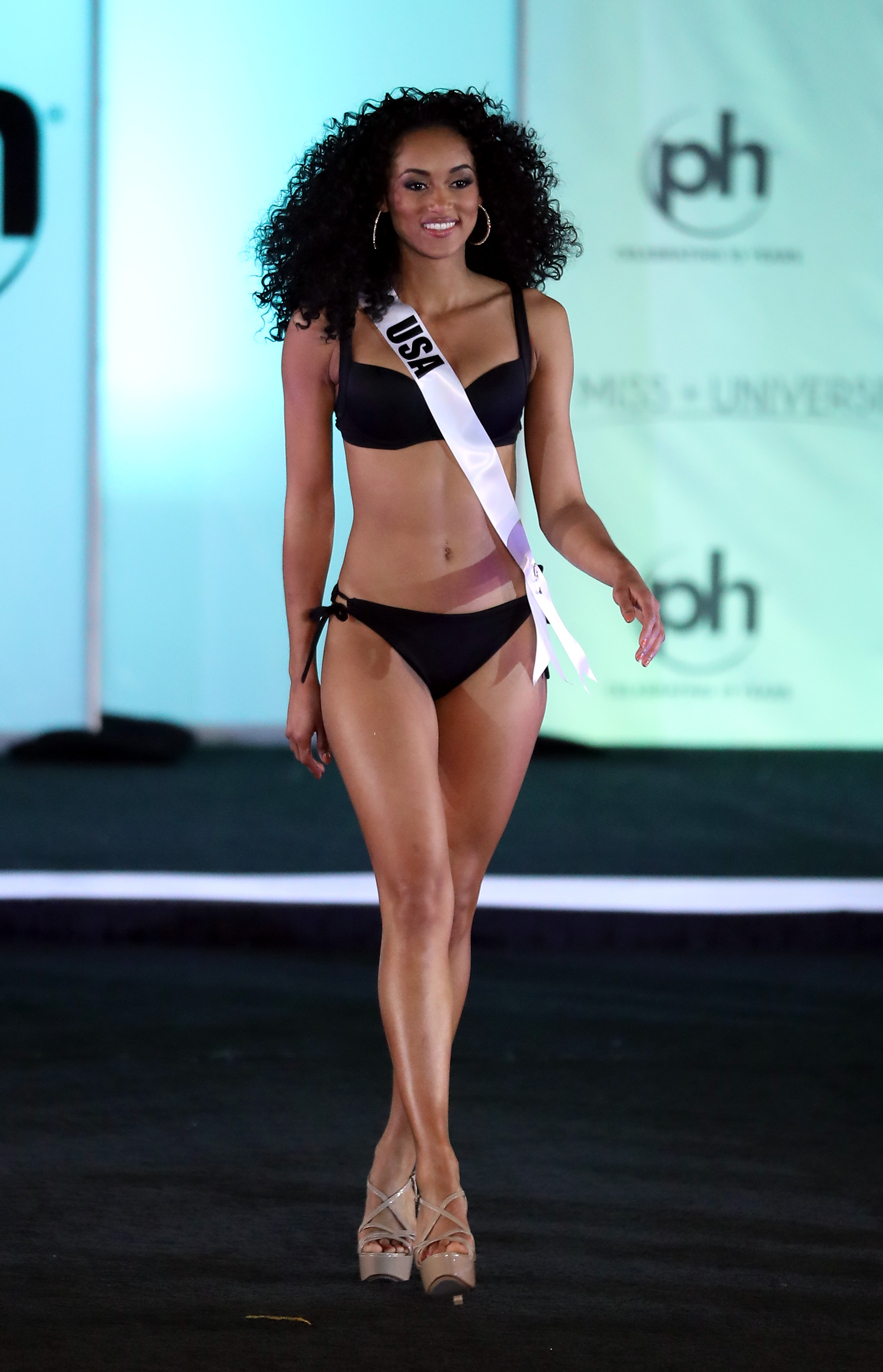 KARA MCCULLOUGH - MISS UNIVERSE 2017 USA