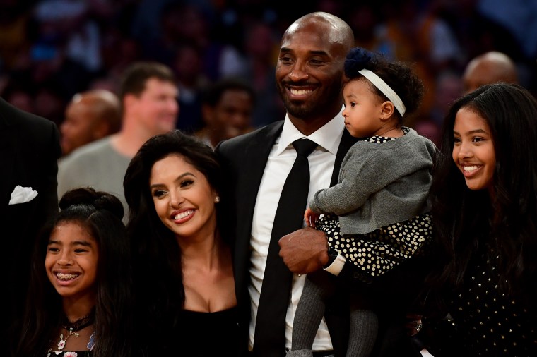 Golden State Warriors v Los Angeles Lakers