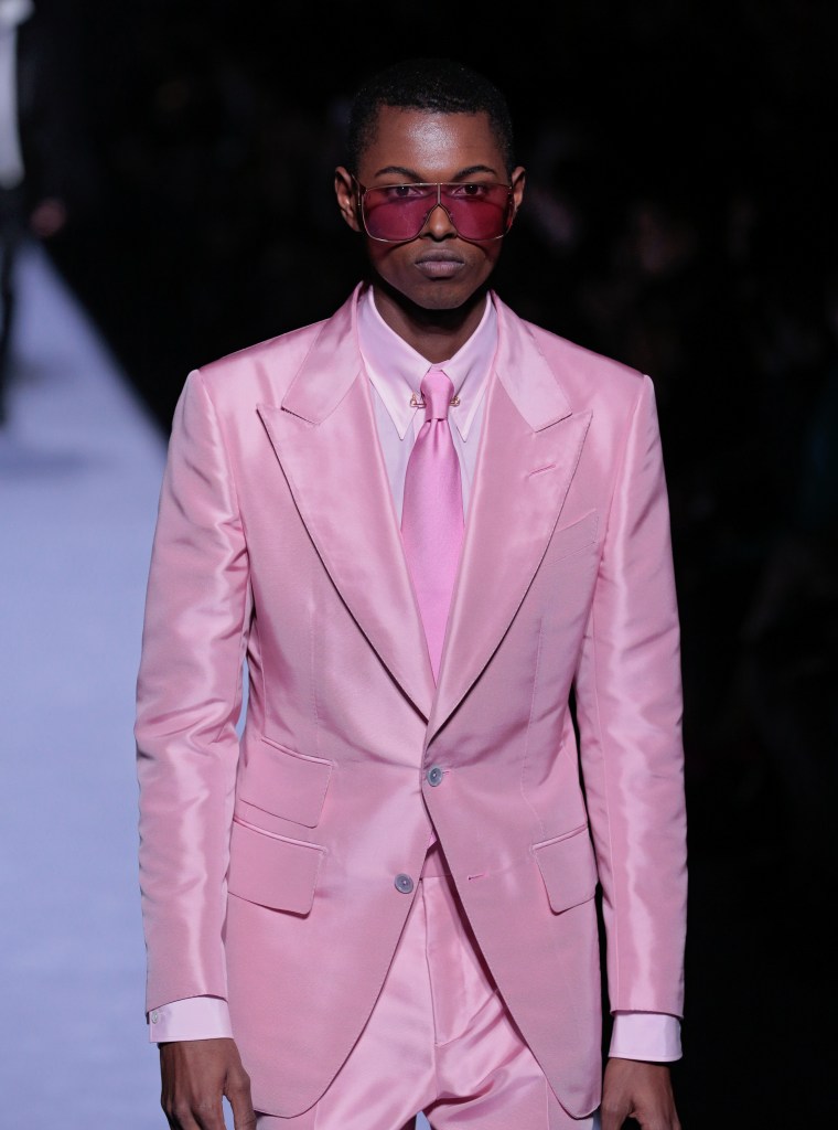TOM FORD