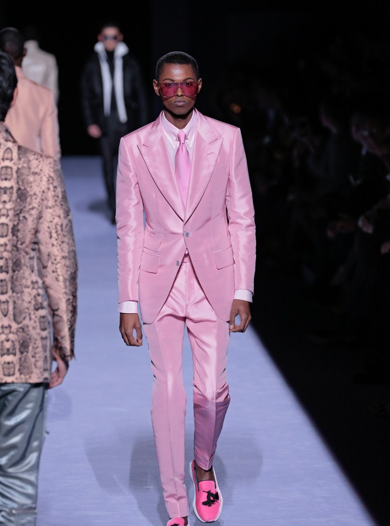 TOM FORD