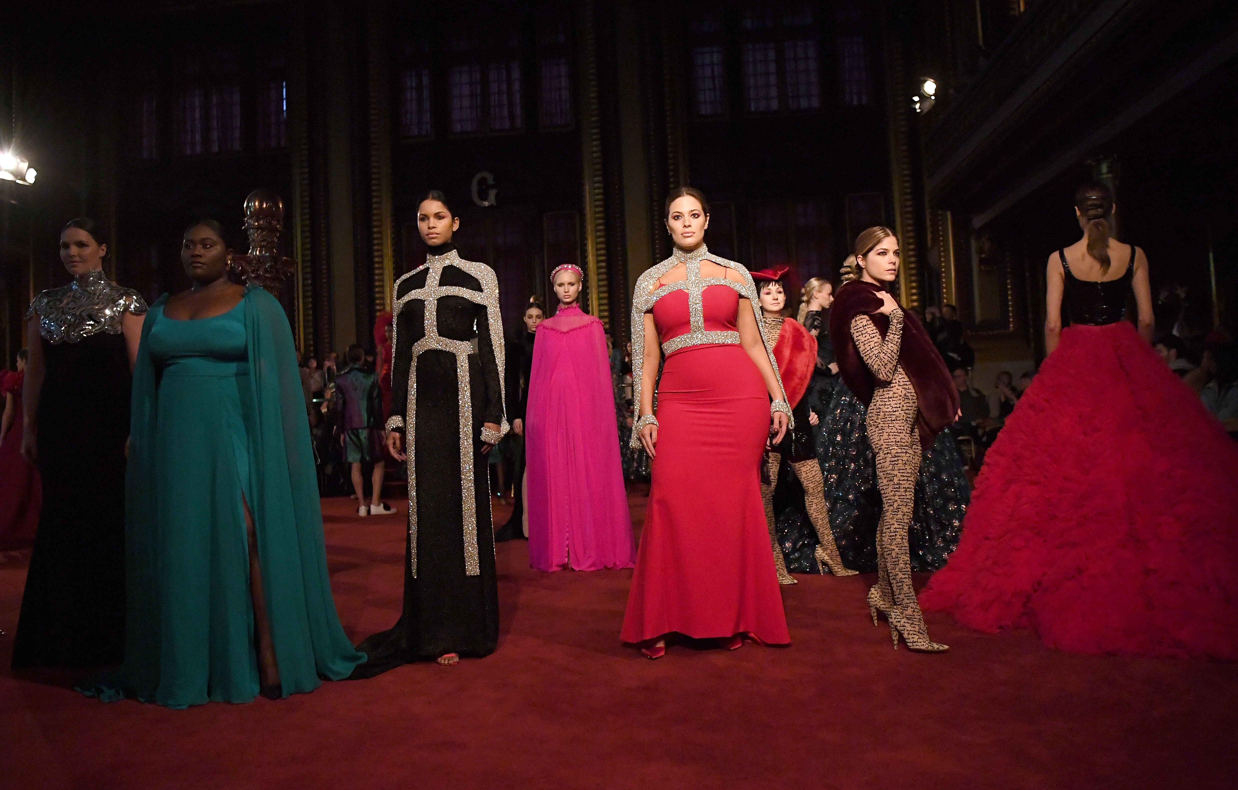 FASHION-US-SIRIANO