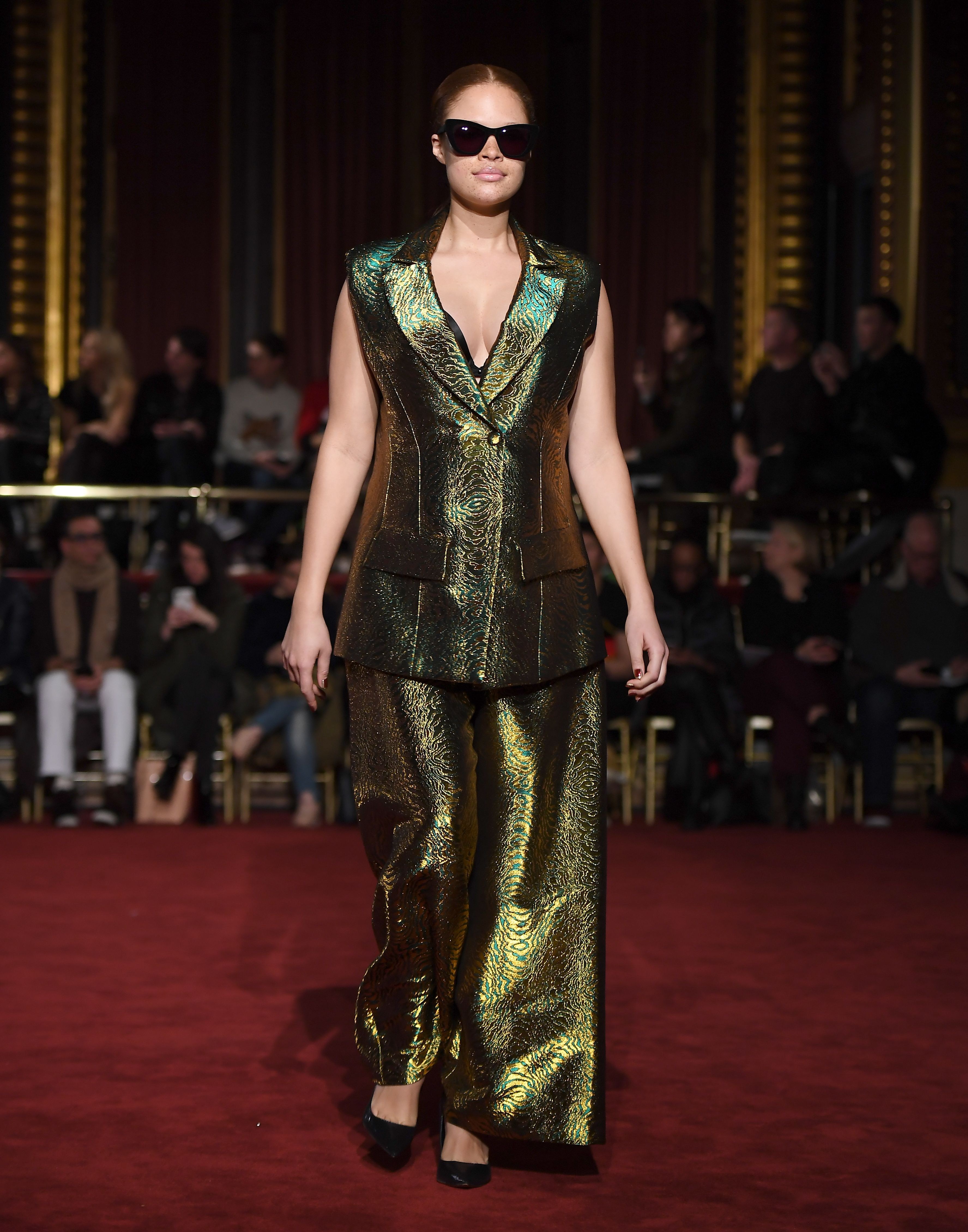 FASHION-US-SIRIANO