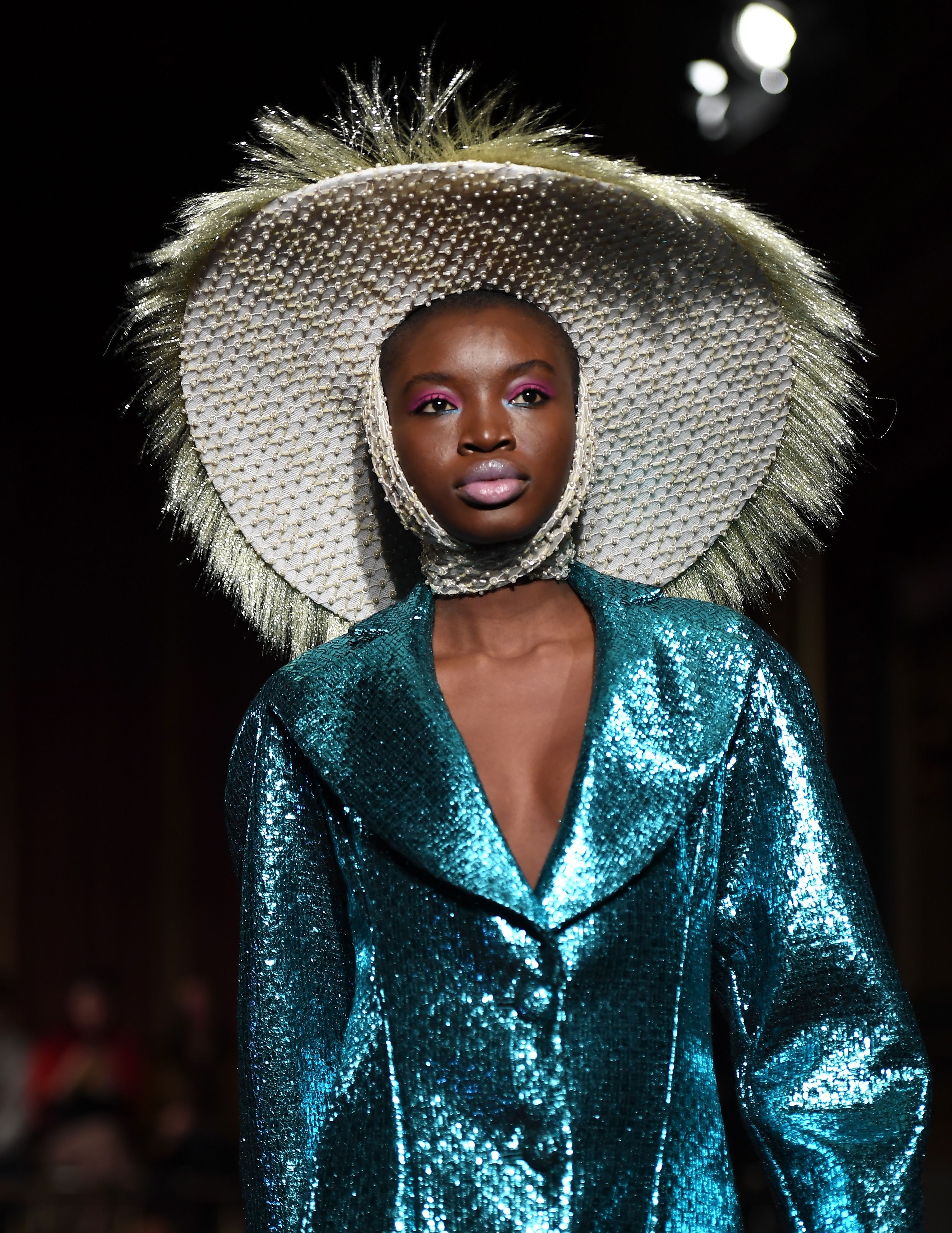 FASHION-US-SIRIANO