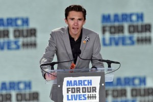 US-SCHOOL-SHOOTING-PROTEST-POLITICS