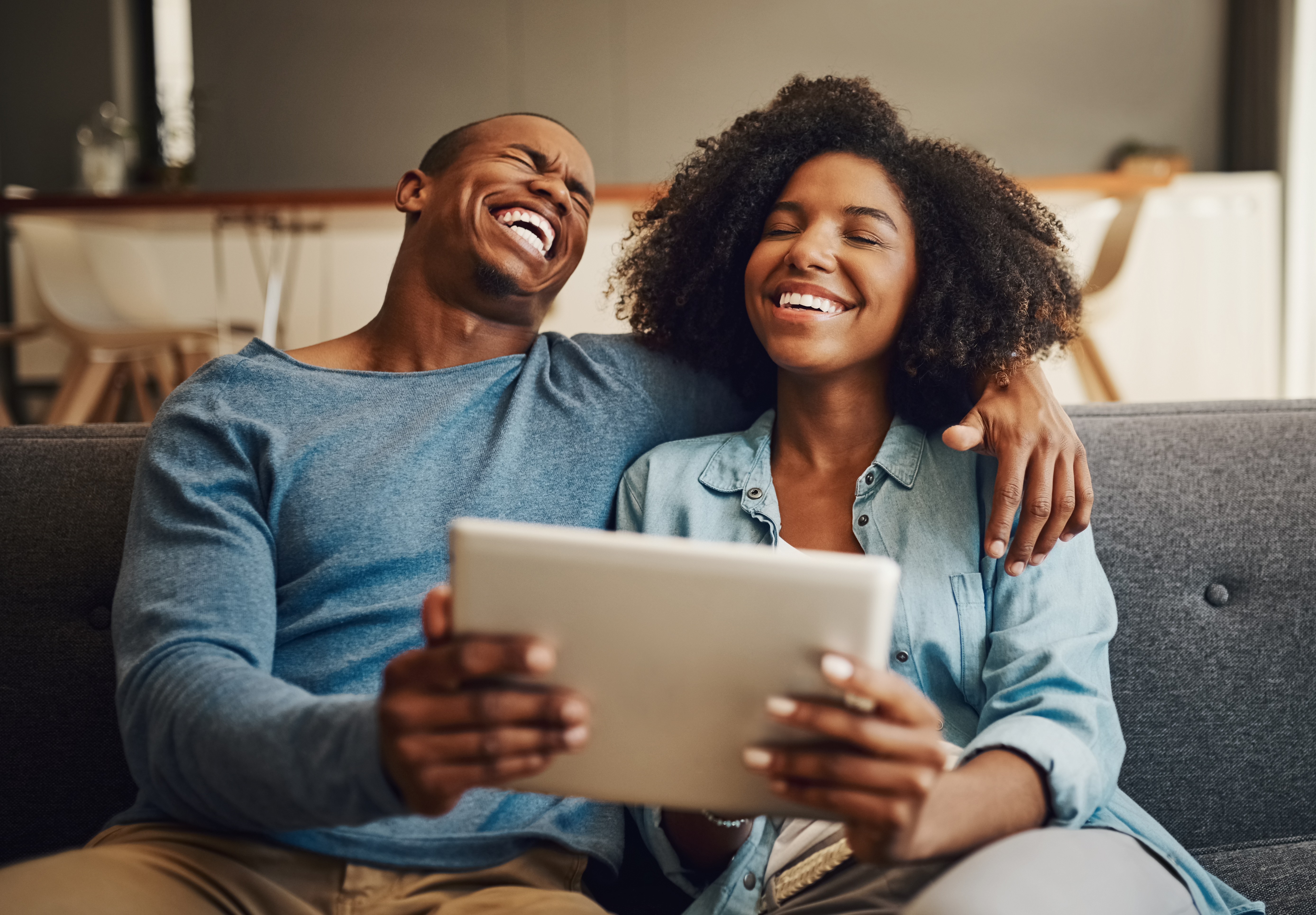 5 Reasons Women Should Slow Down When Dating