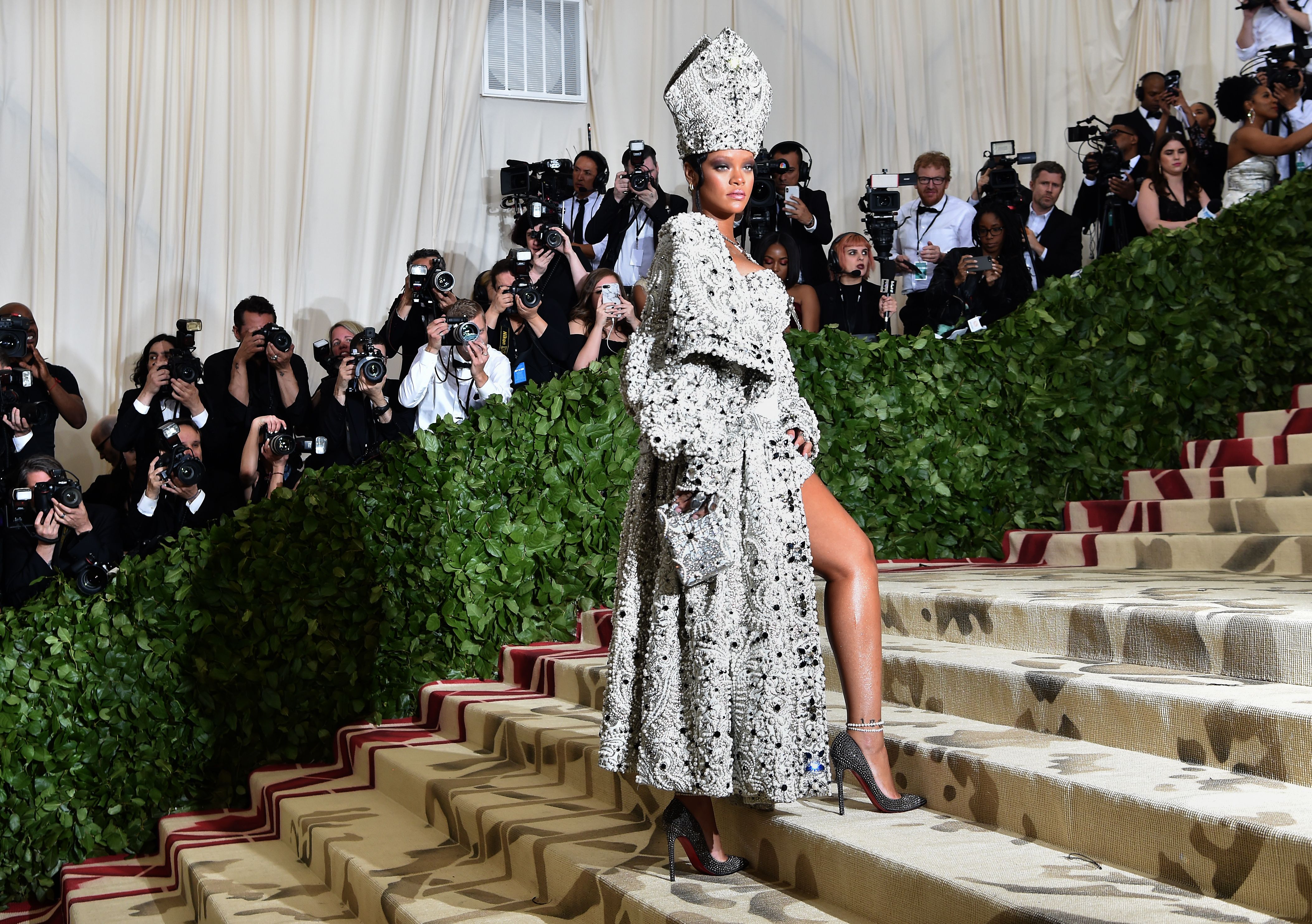 HEAVENLY HEADPIECES
