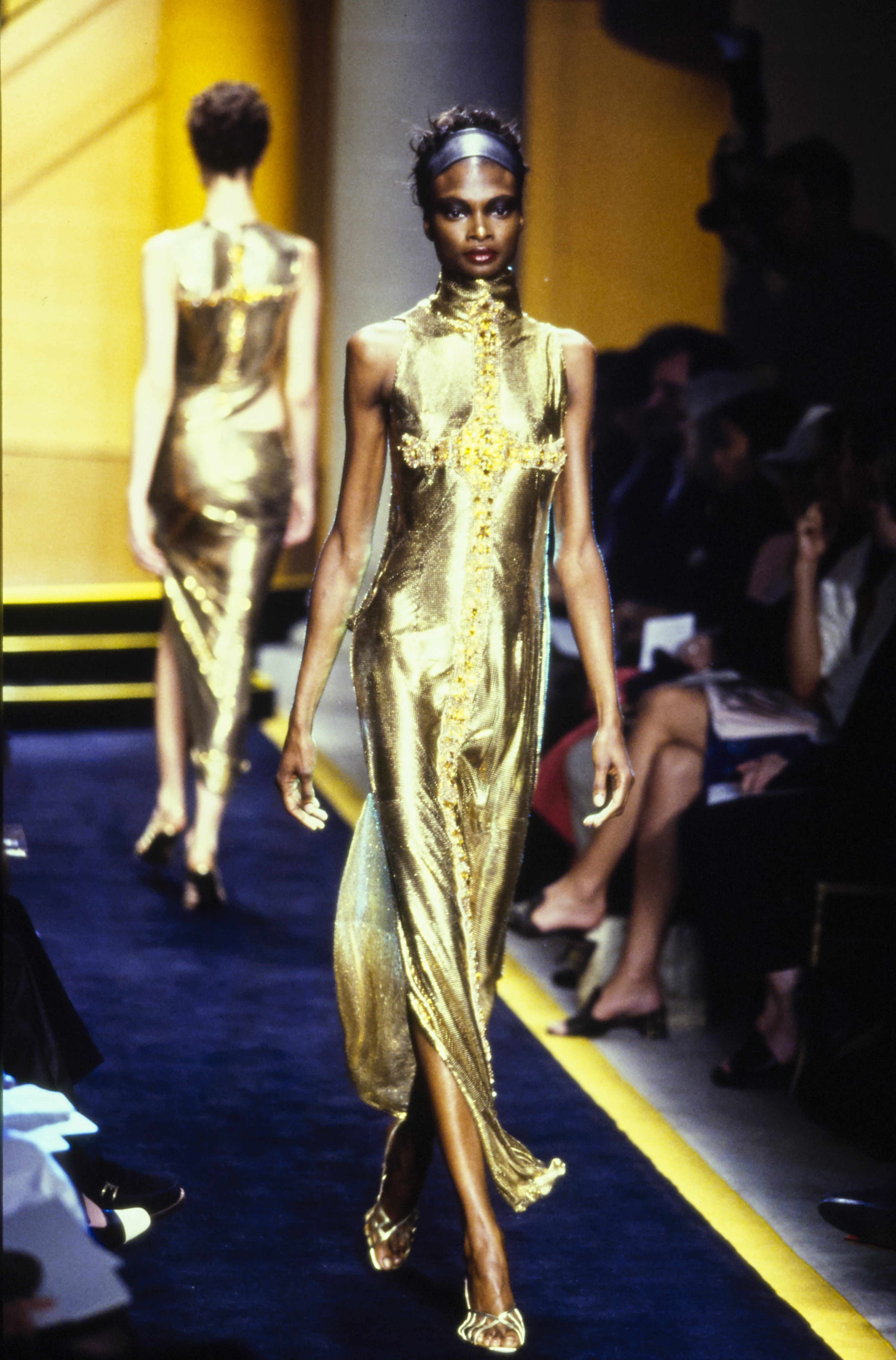 LIVIN' MY LIFE LIKE IT'S GOLDEN