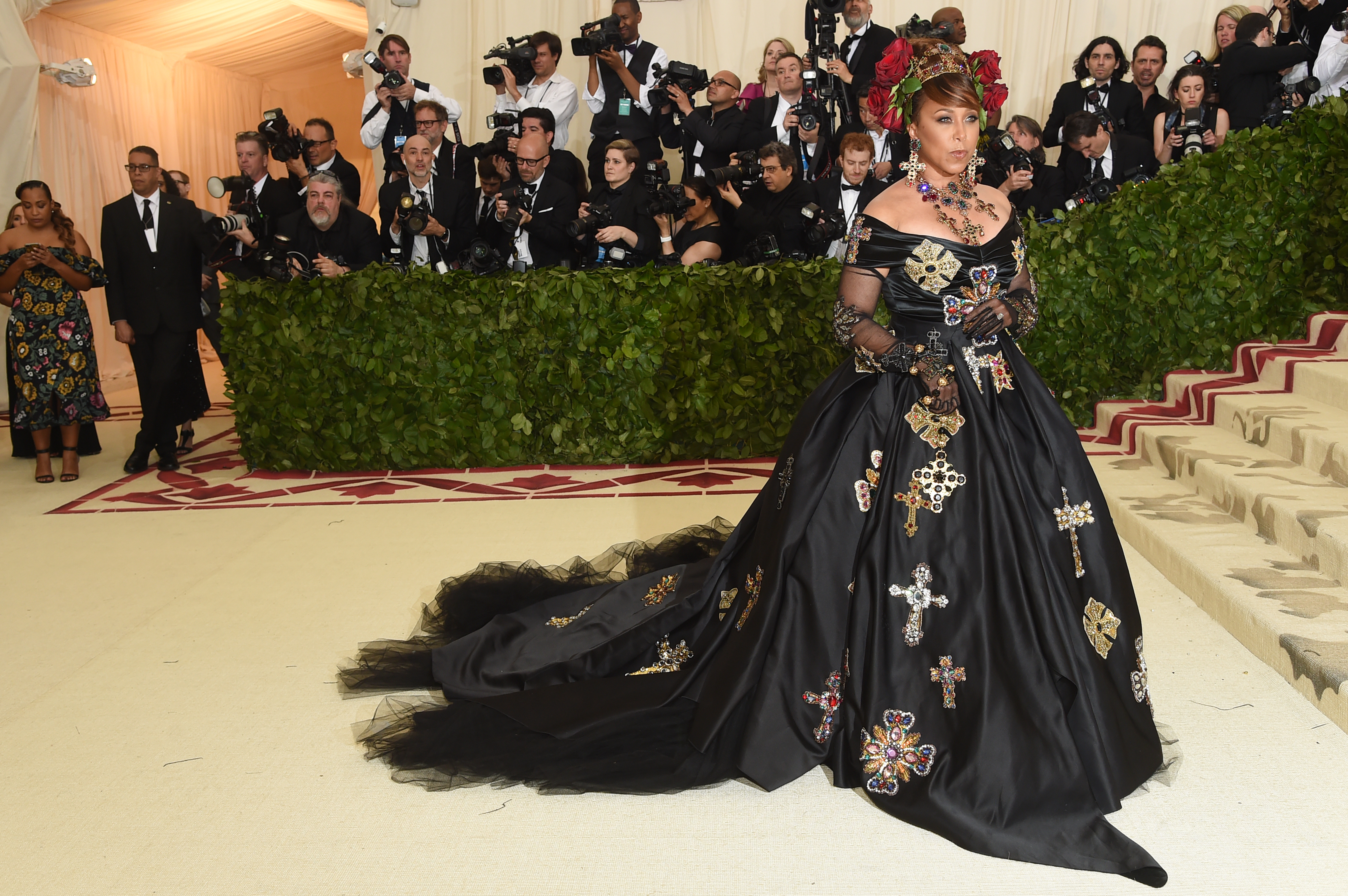 EMBELLISHMENTS TO ENVY