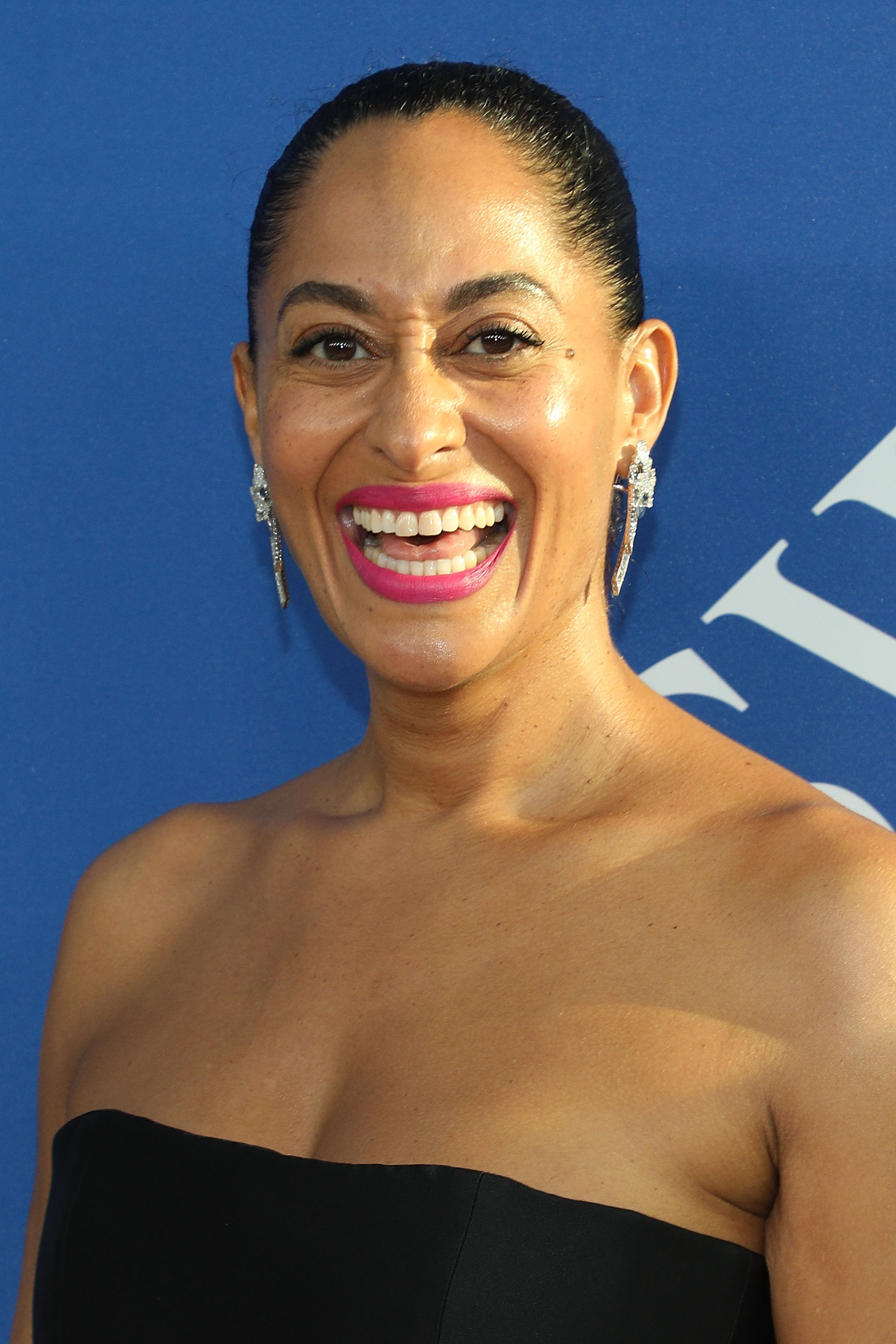 TRACEE ELLIS ROSS