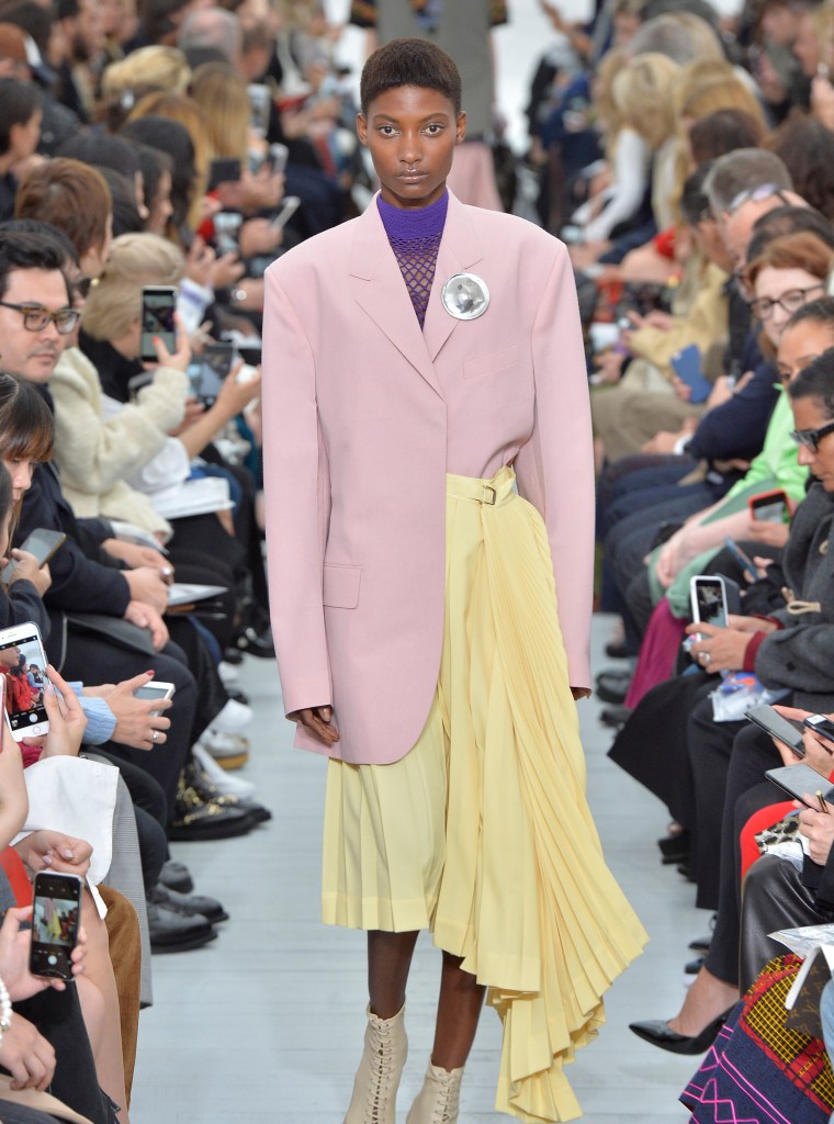 Celine - Runway RTW - Spring 2018 - Paris Fashion Week
