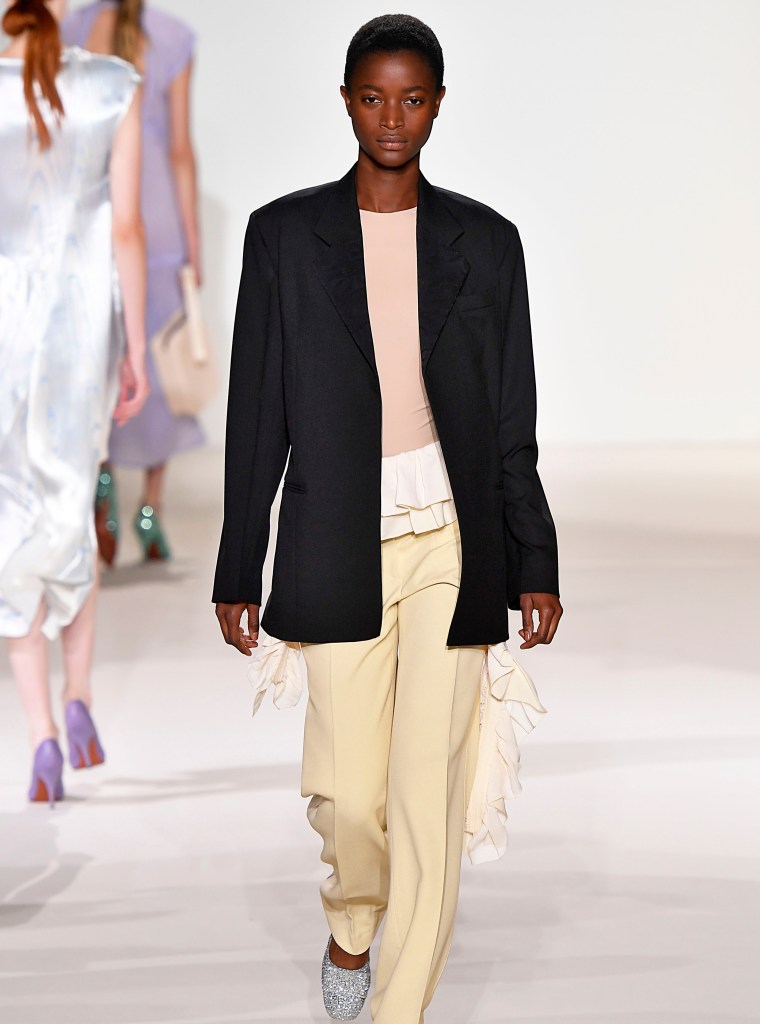 Victoria Beckham - Runway - September 2017 - New York Fashion Week