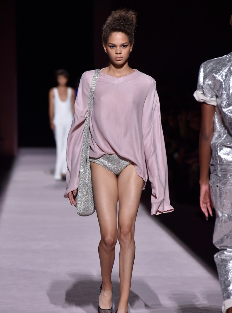 Tom Ford - Runway RTW - Spring 2018 - New York Fashion Week
