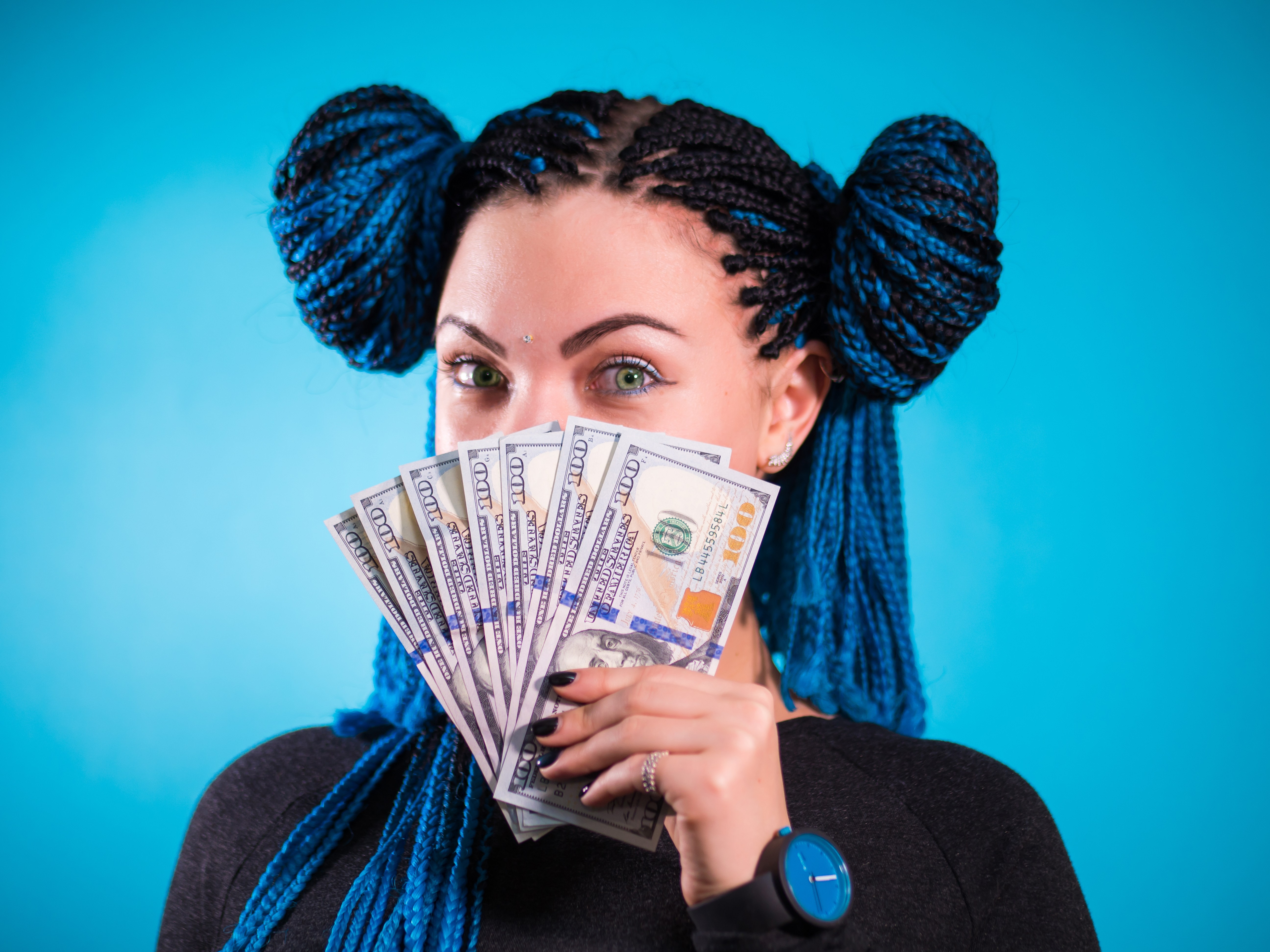 5 Reasons Black Women Can't Save Money