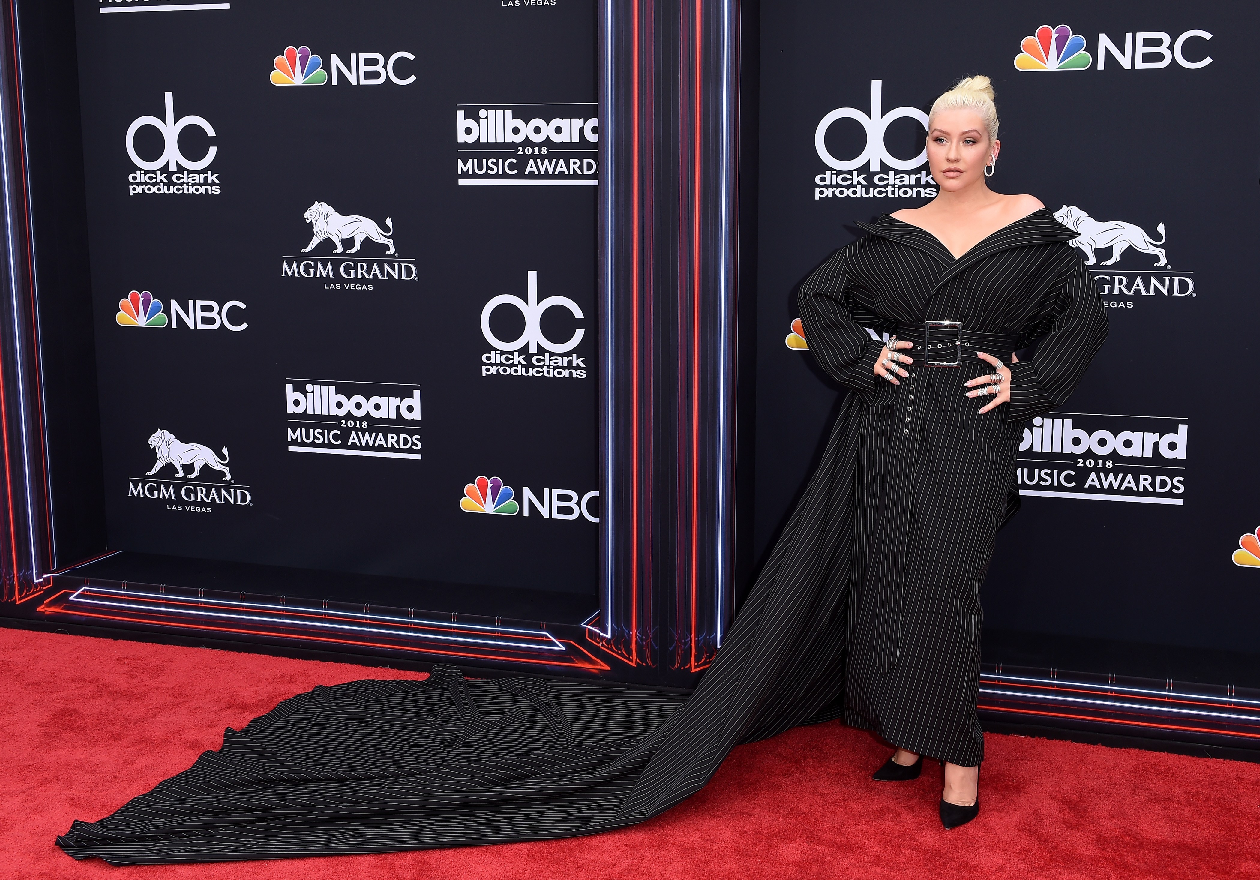 Christina Aguilera Caught Having Sex In Bathroom At Family Gathering