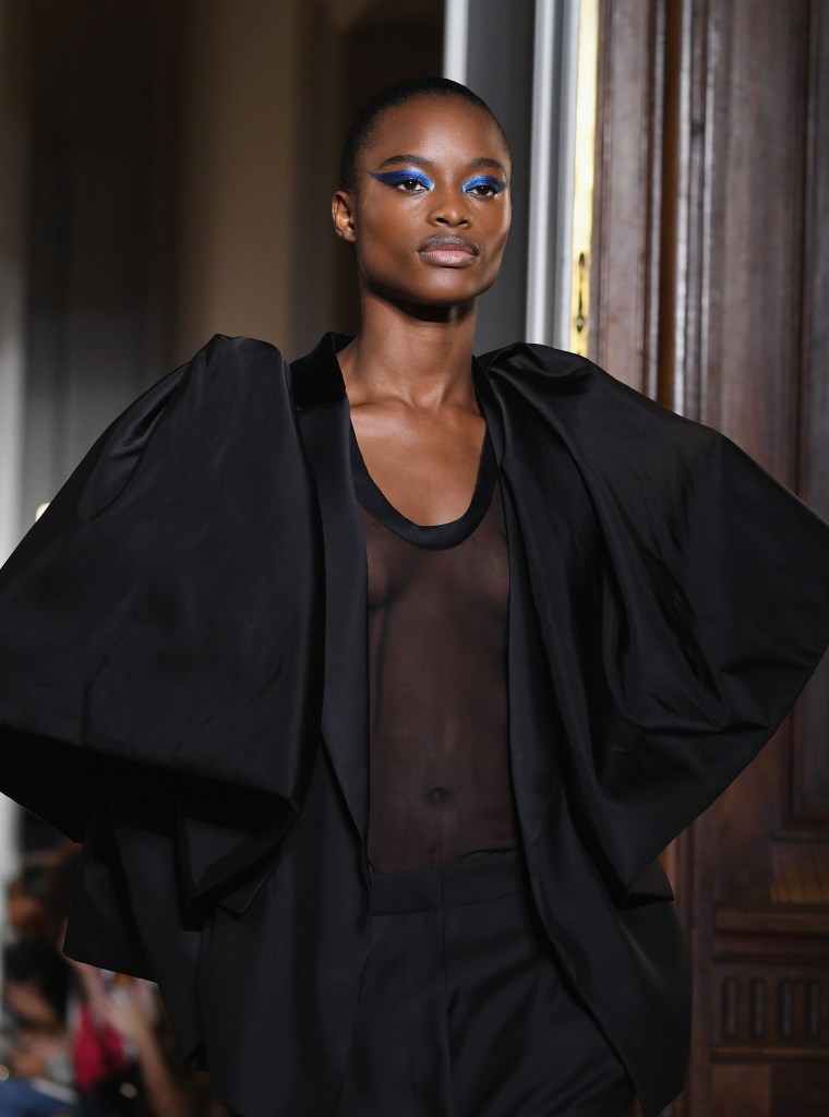 Valentino : Runway - Paris Fashion Week - Haute Couture Fall Winter 2018/2019