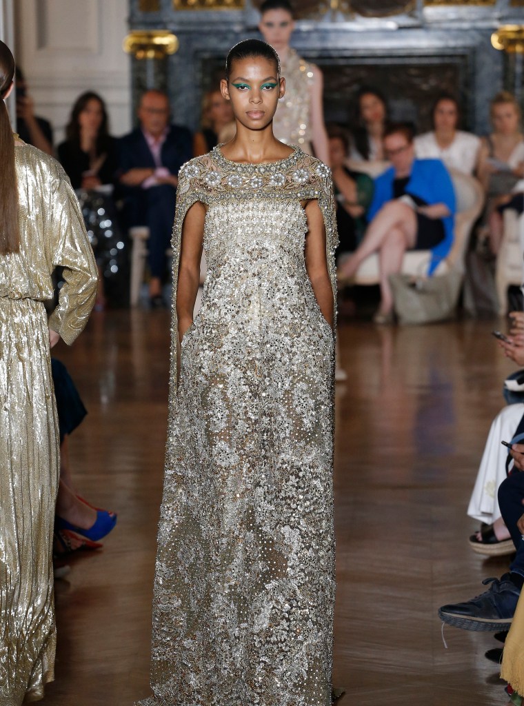 Valentino : Runway - Paris Fashion Week - Haute Couture Fall Winter 2018/2019