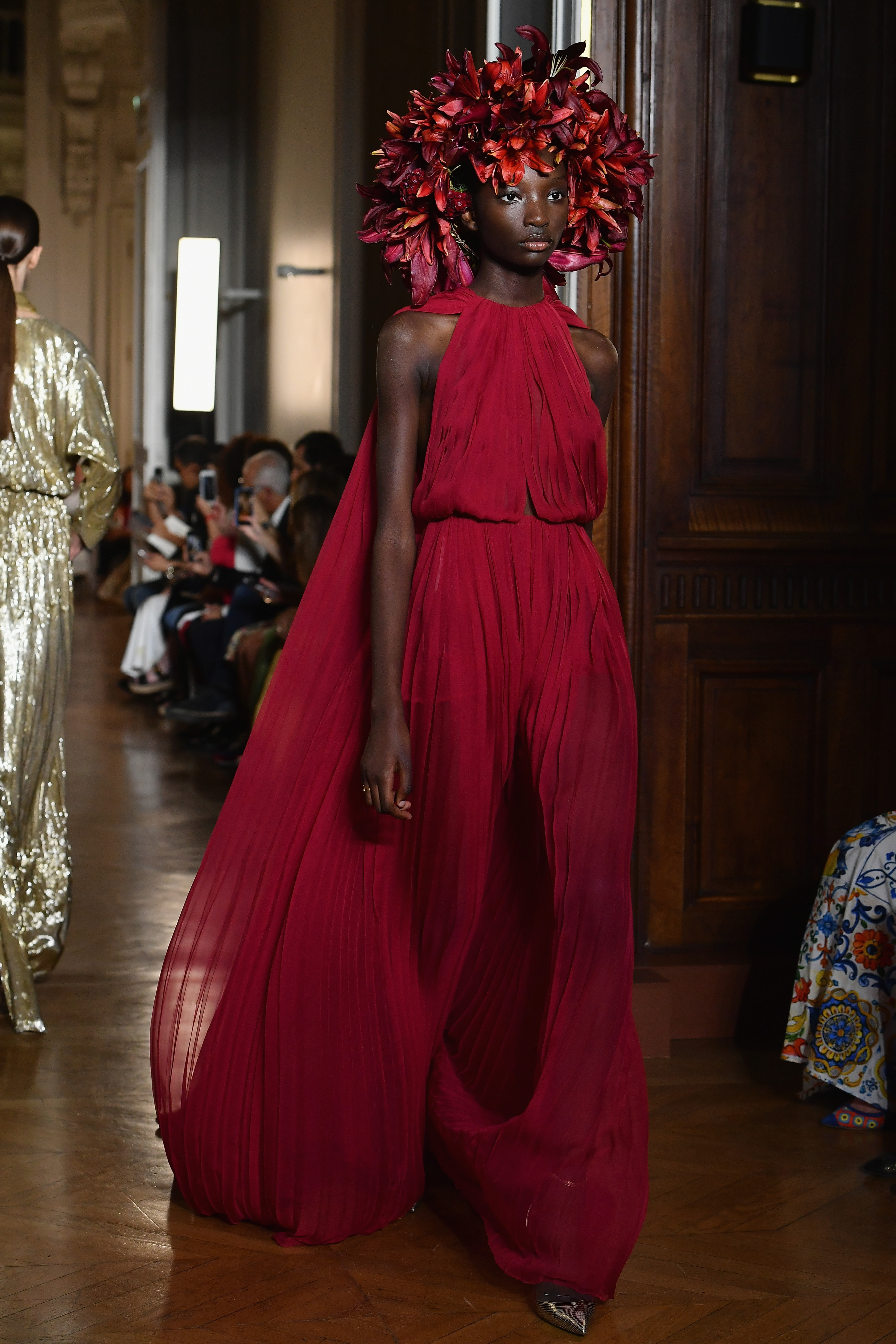Valentino : Runway - Paris Fashion Week - Haute Couture Fall/Winter 2018-2019