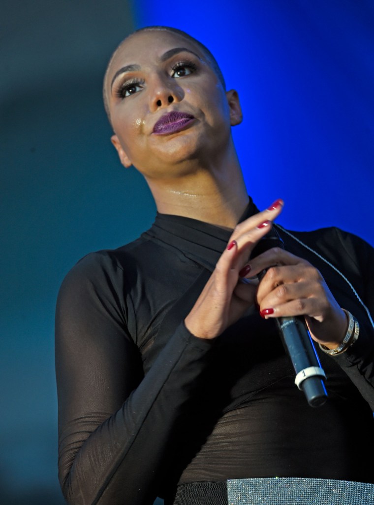 Tamar Braxton Debuts Bald Look