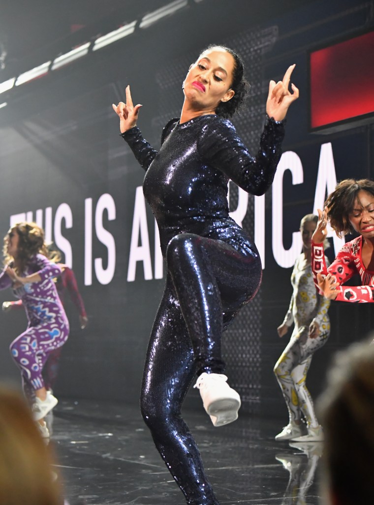 2018 American Music Awards - Inside