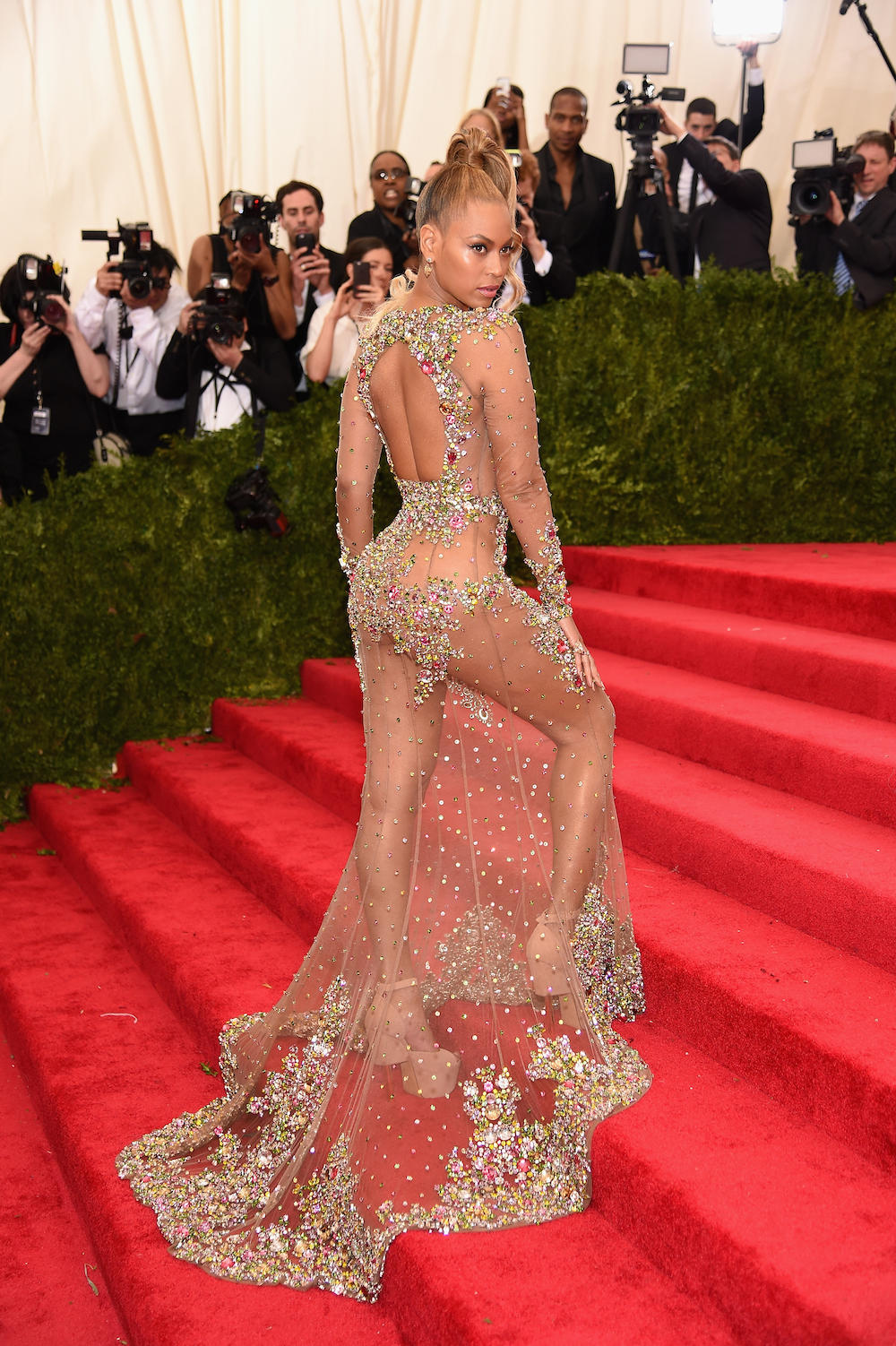 Givin' Them Some Skin Bey