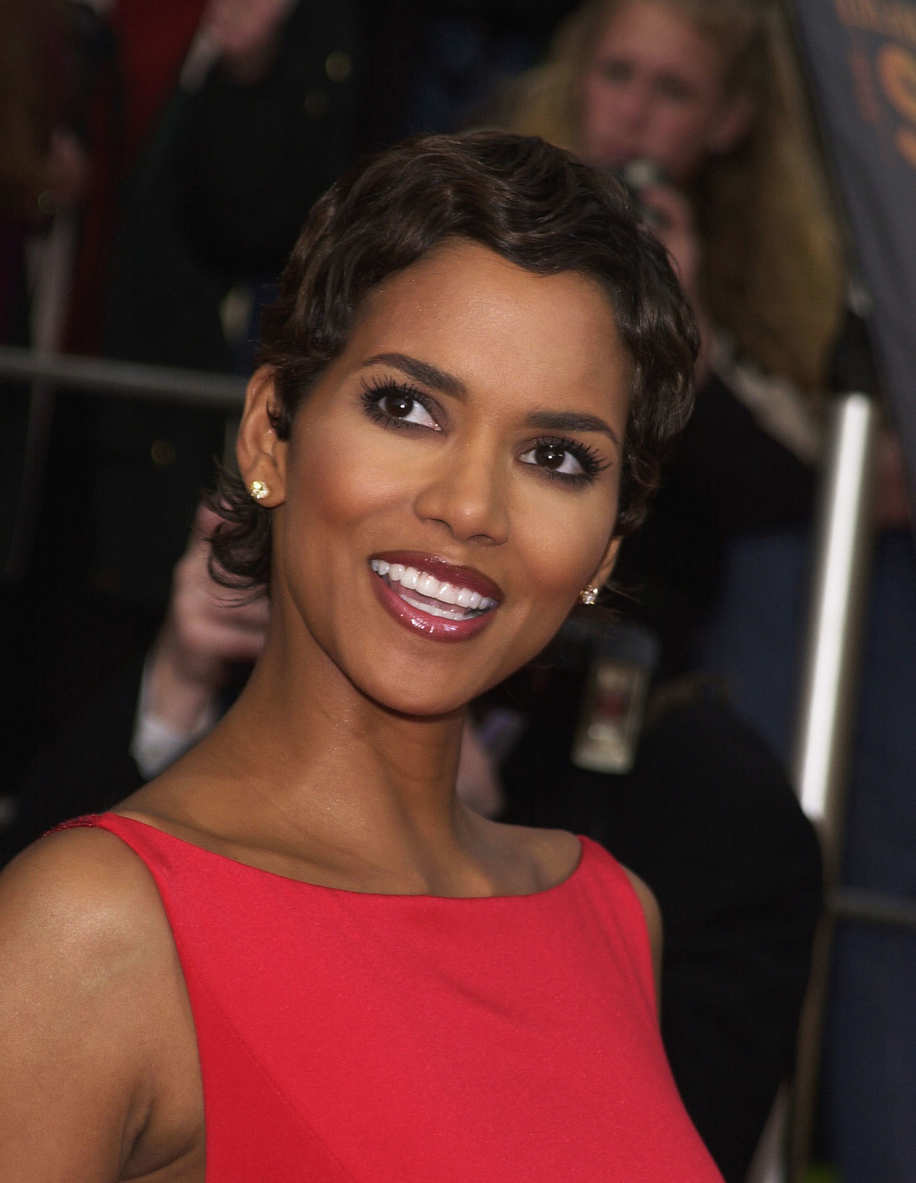 Black celebrity pixie cut