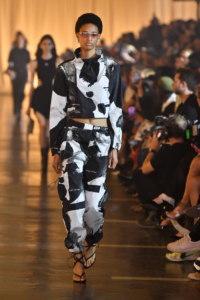 OFF-WHITE