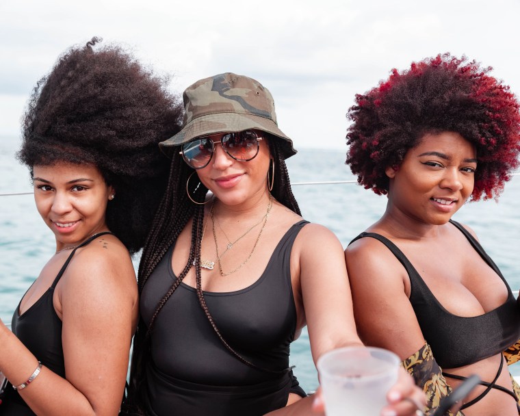 Ms. Mendez (@mendezisthatyou), Ari J. (arijblige) and Daye (@dayelasoul)