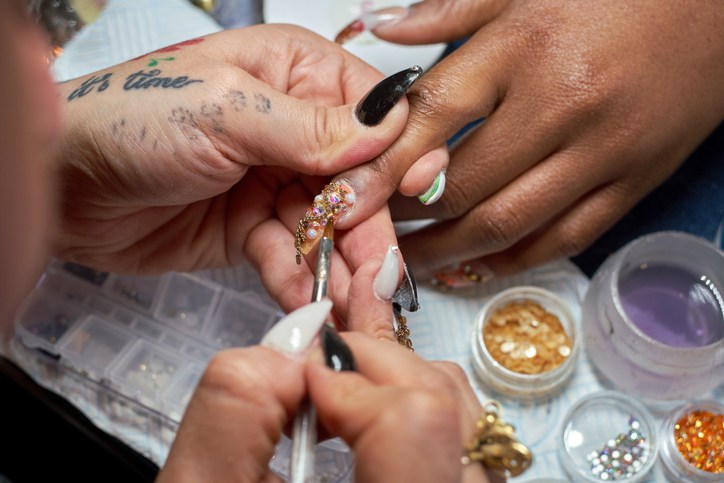 Nail art chandelier nails