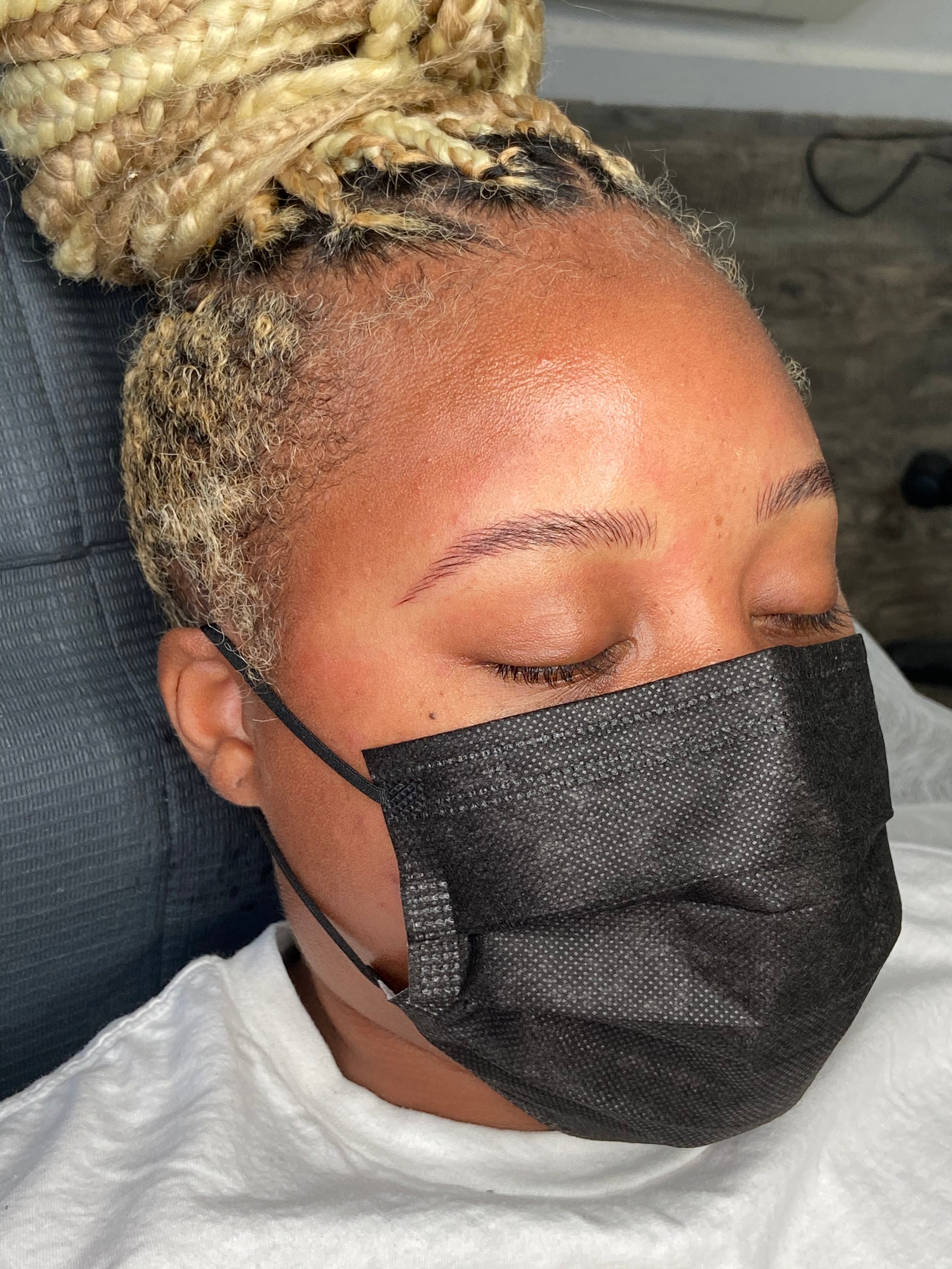 D' Shonda Microblading Before/After