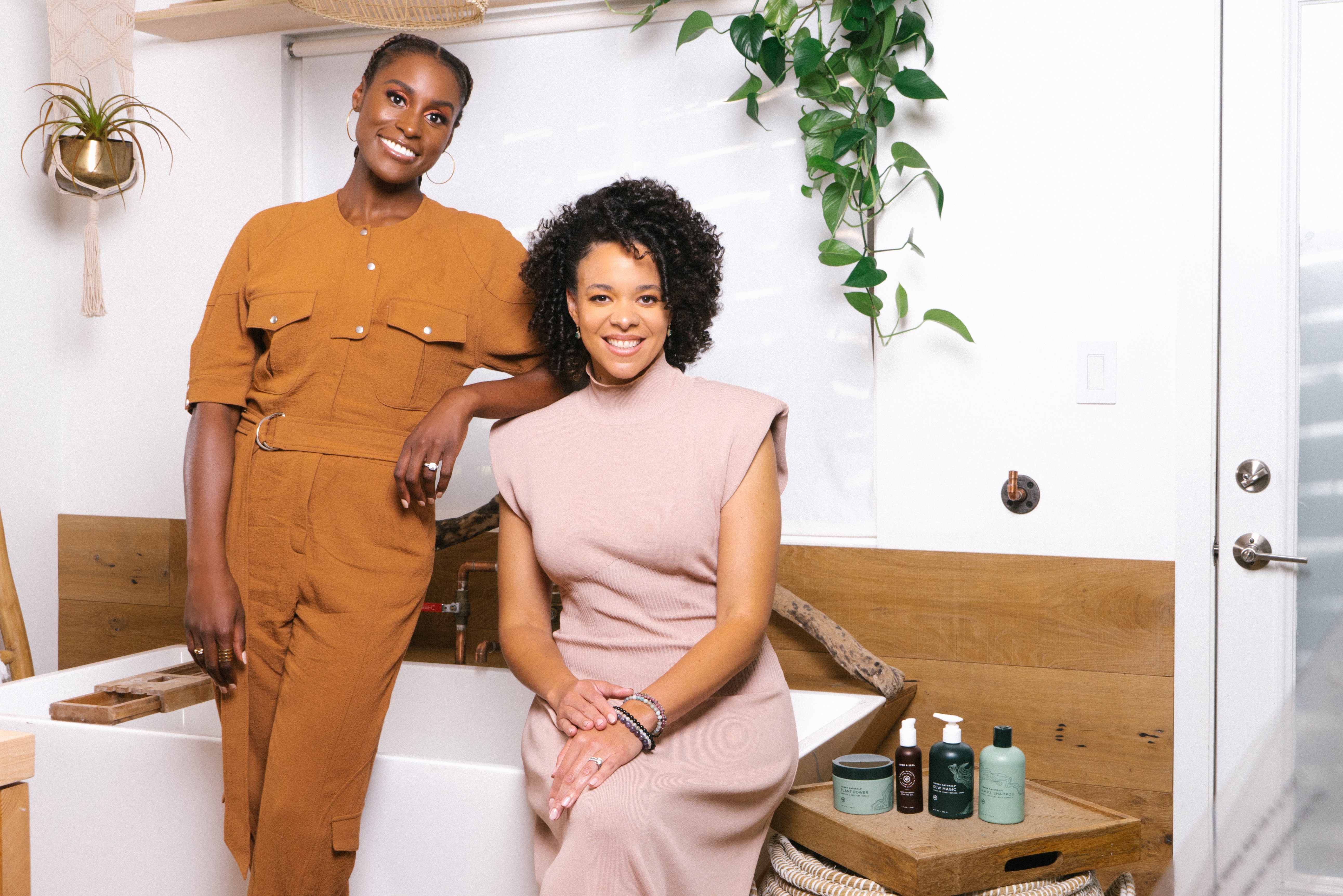 Sienna Naturals - Issa Rae & Hannah