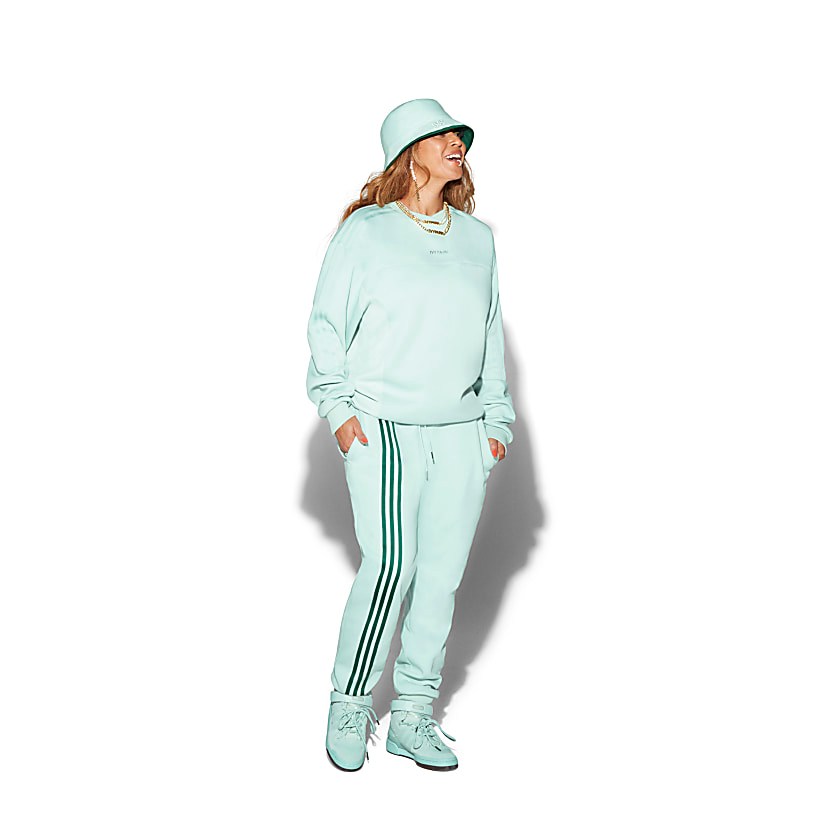 Ivy Park LONG SLEEVE CREWNECK SWEATSHIRT & 3-STRIPES JOGGER PANTS