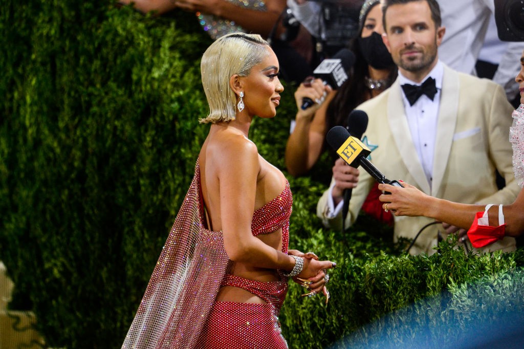The 2021 Met Gala Celebrating In America: A Lexicon Of Fashion - Street Sightings