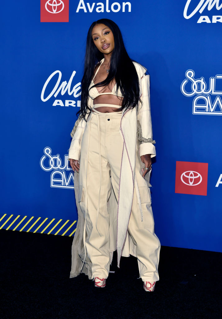 SZA's Straight Silk Press