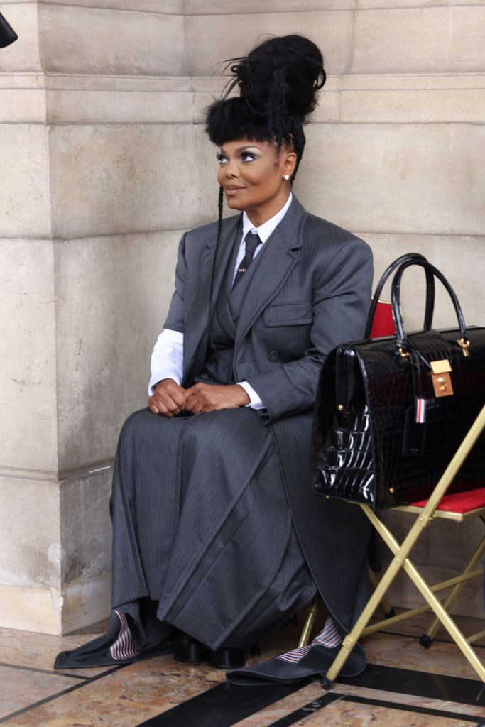 Thom Browne : Front Row - Paris Fashion Week - Womenswear Spring/Summer 2023