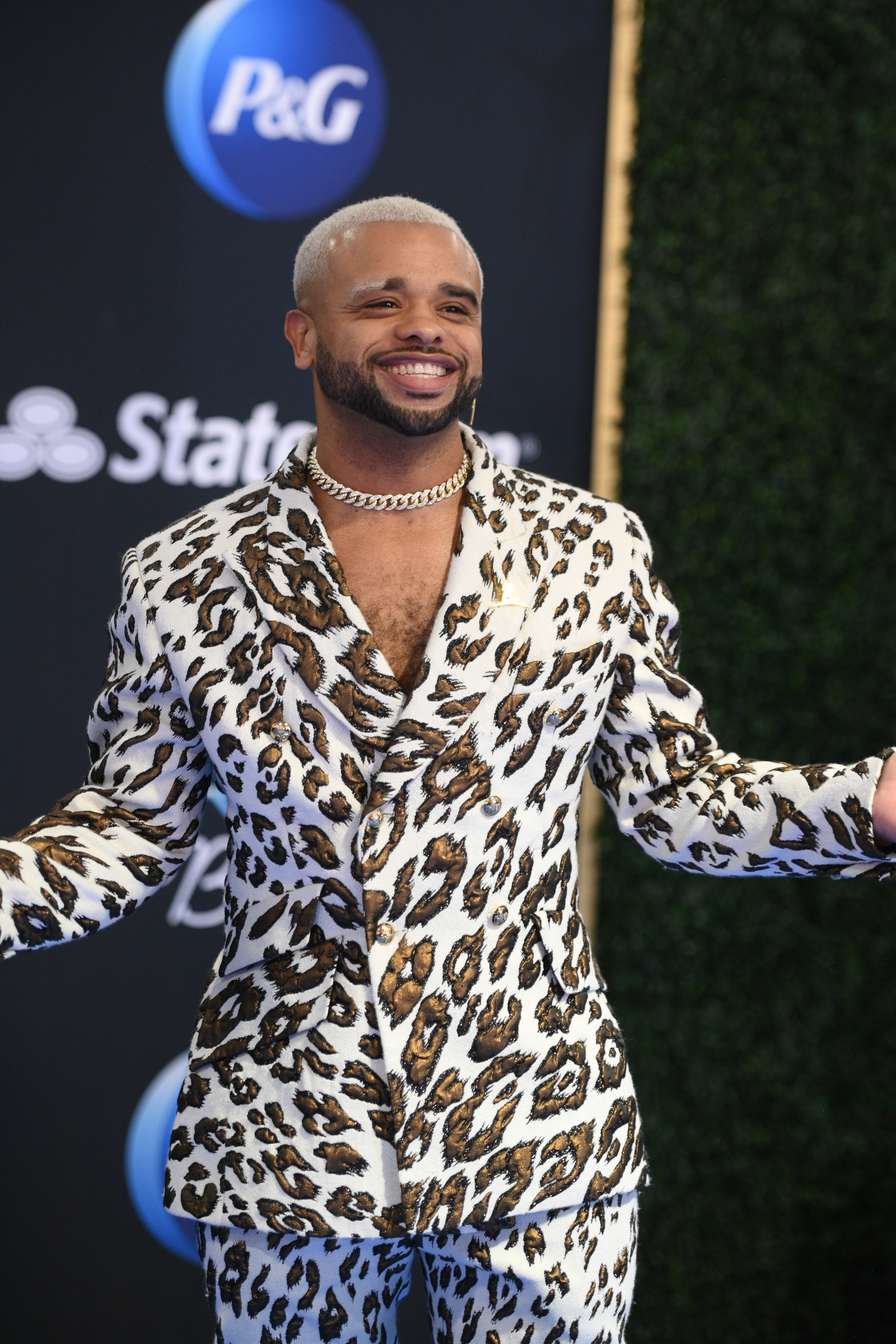 Raz B