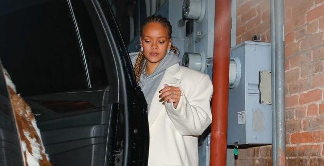 rihanna Celebrity Sightings In Aspen - December 28, 2023