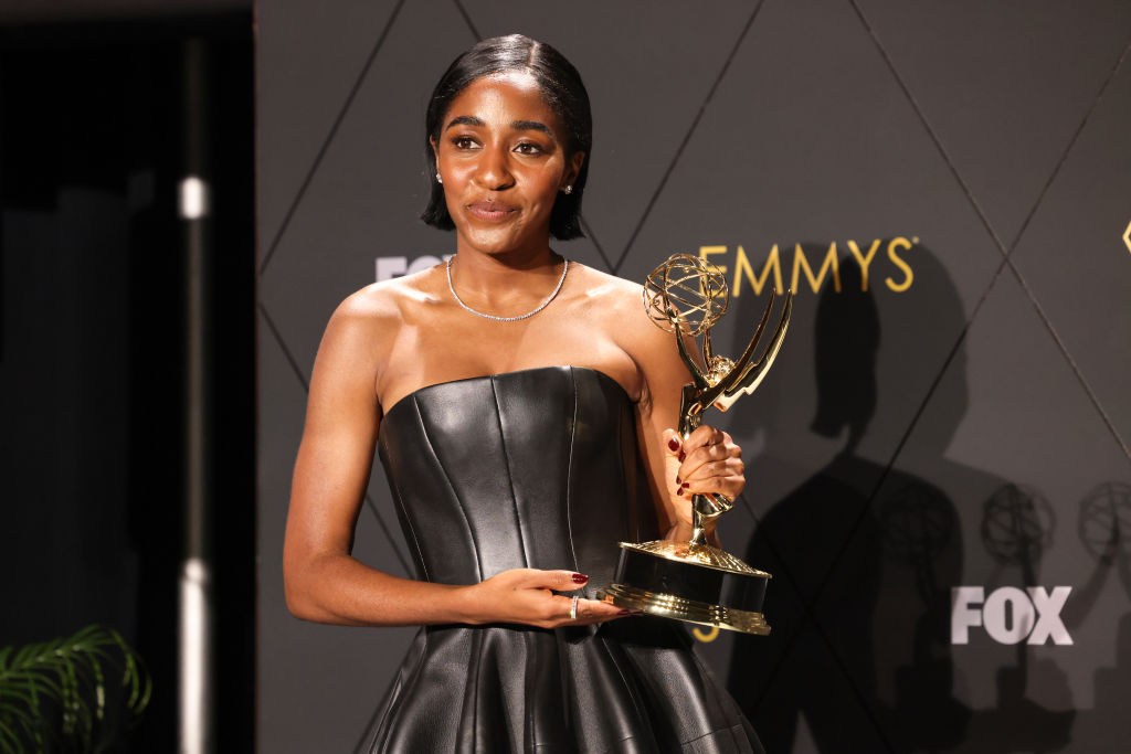 Ayo Edebiri wins Emmy the bear