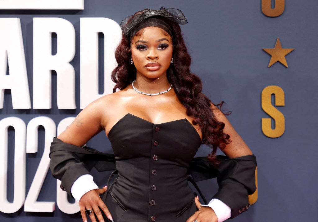 JT hair US-ENTERTAINMENT-BET-AWARDS-ARRIVALS