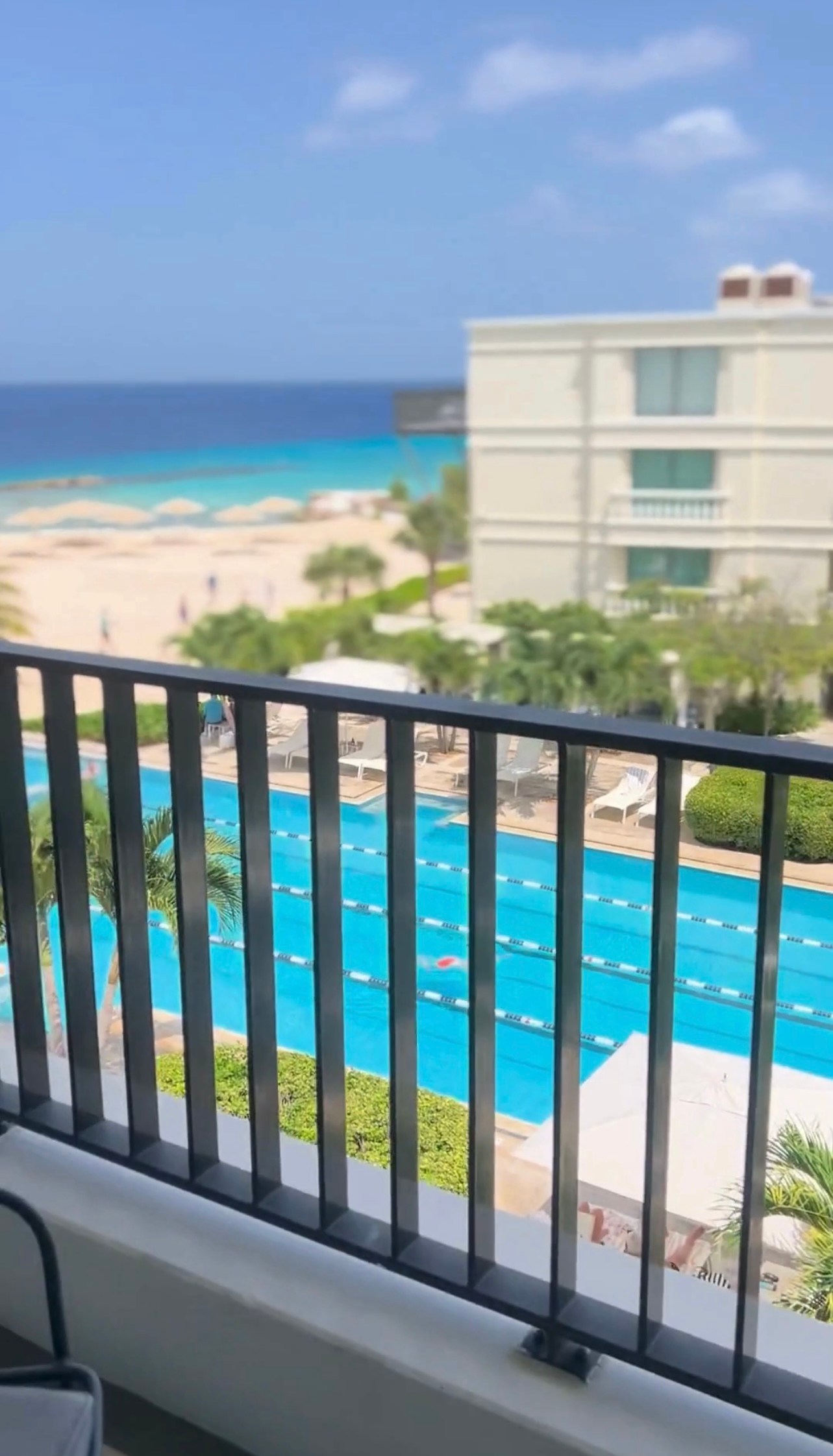Keyaira Kelly- black girl travel Curacao Caribbean