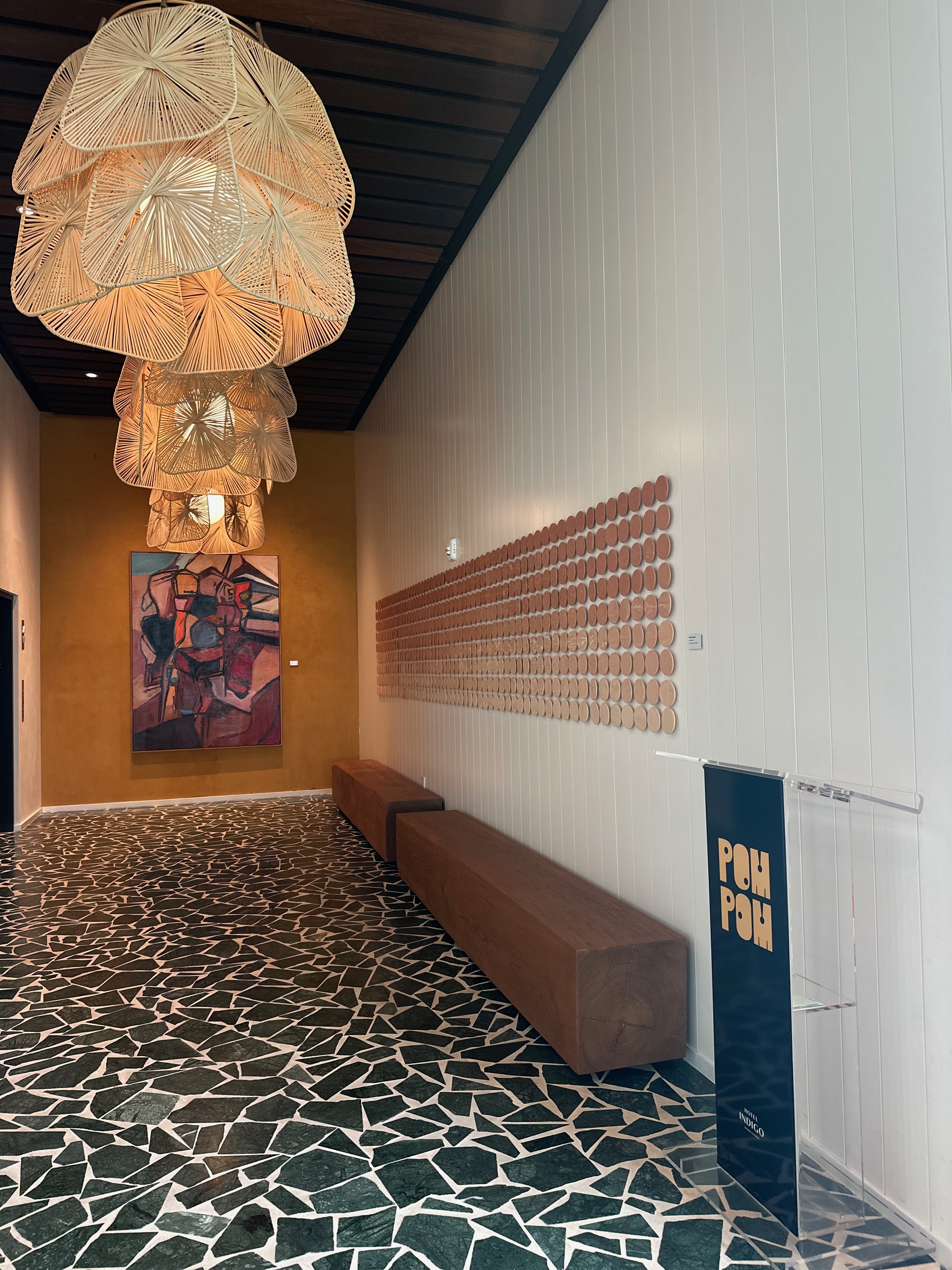 Pom Pom Rooftop Bar