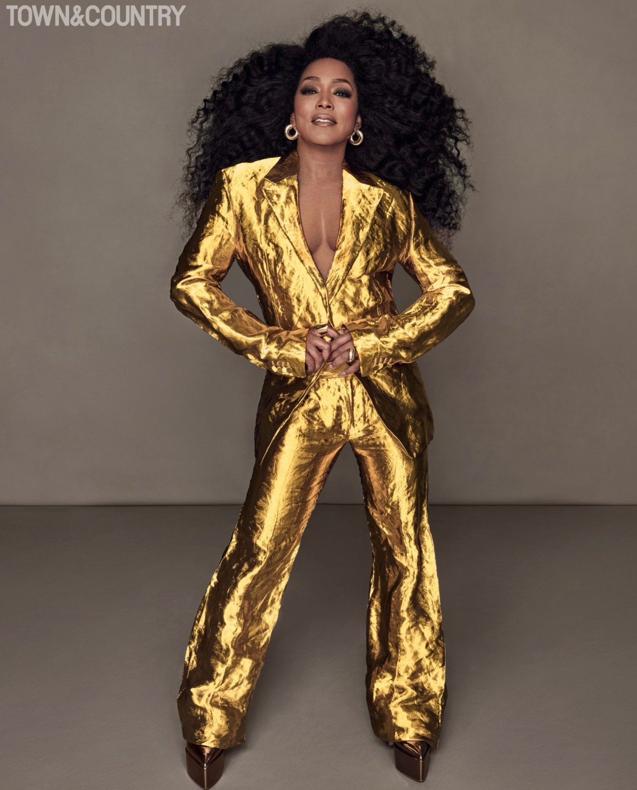 Angela Bassett Gives Icon On The Cover Of 'Town & Country' Magazine