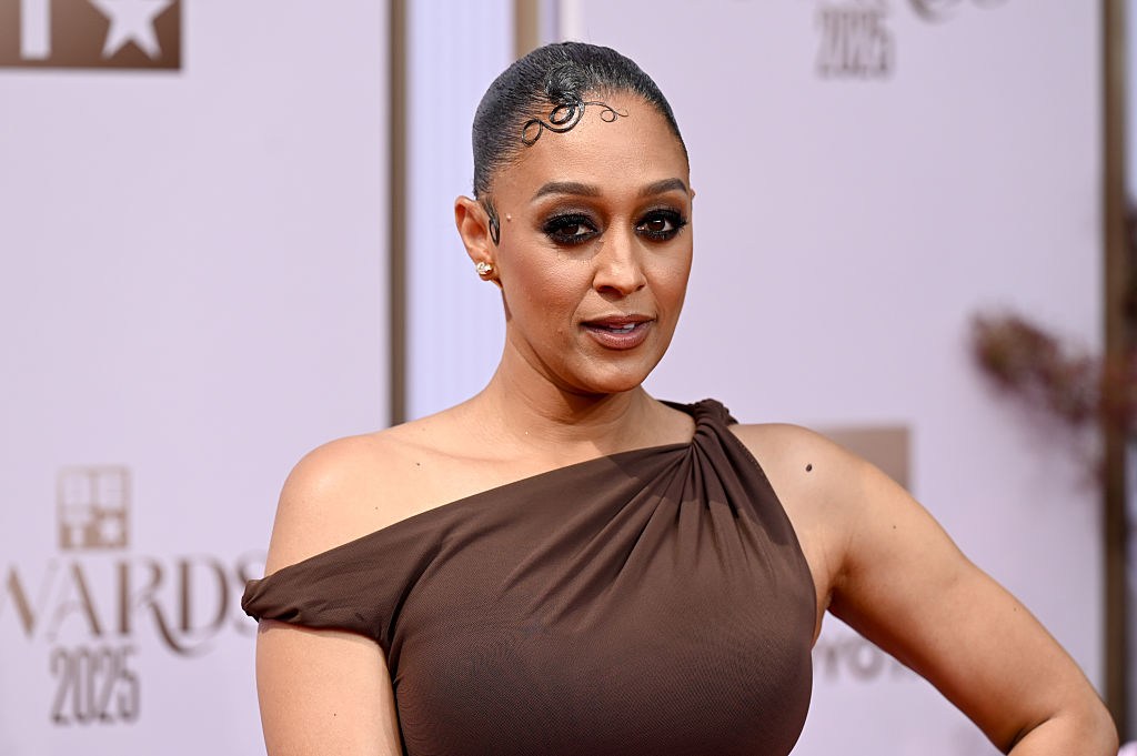 tia mowry 
BET Awards 2025 - Arrivals