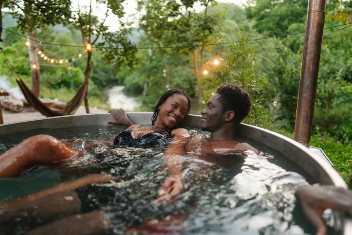 Date in the garden tub