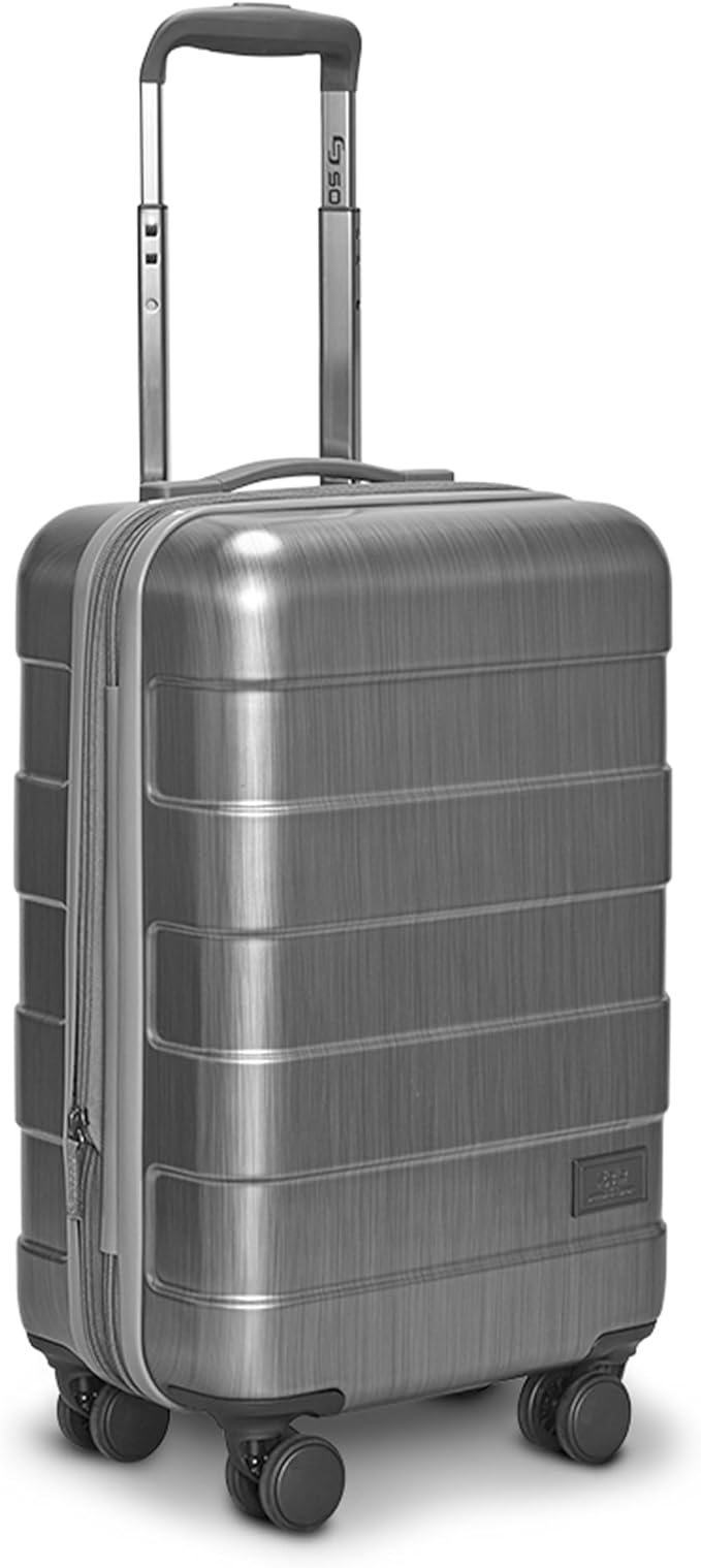 Solo New York 22" Carry On Spinner