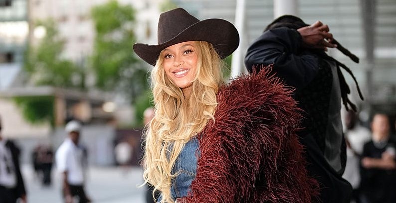 Beyoncé Just Dropped Her Super Bowl Photos — And The Looks Were Worth The WaitLouis Vuitton: Outside Arrivals - Paris Fashion Week - Menswear Spring/Summer 2026