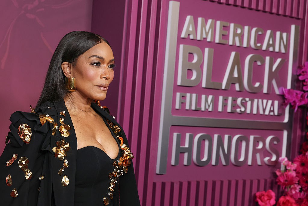 angela-bassett-iconic-style-over-the-years